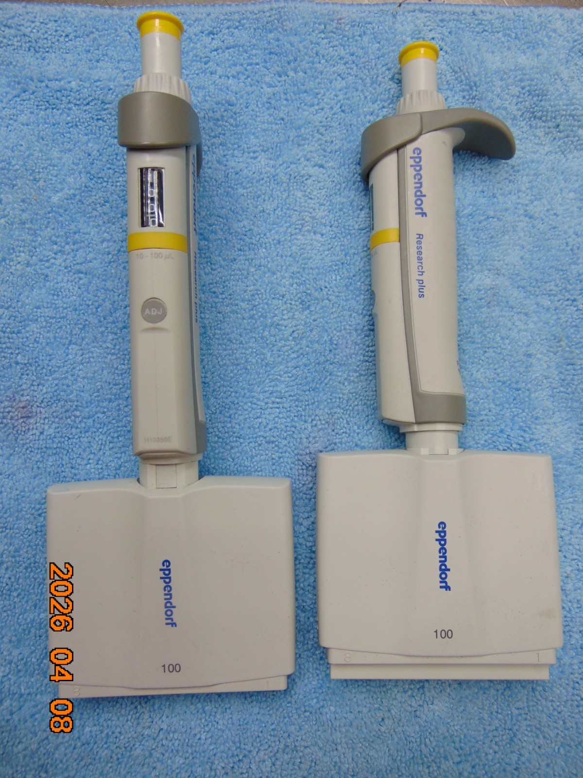 (1) Eppendorf Research Plus 10-100 uL Adjustable 8 Channel Pipette (NO TIPS)