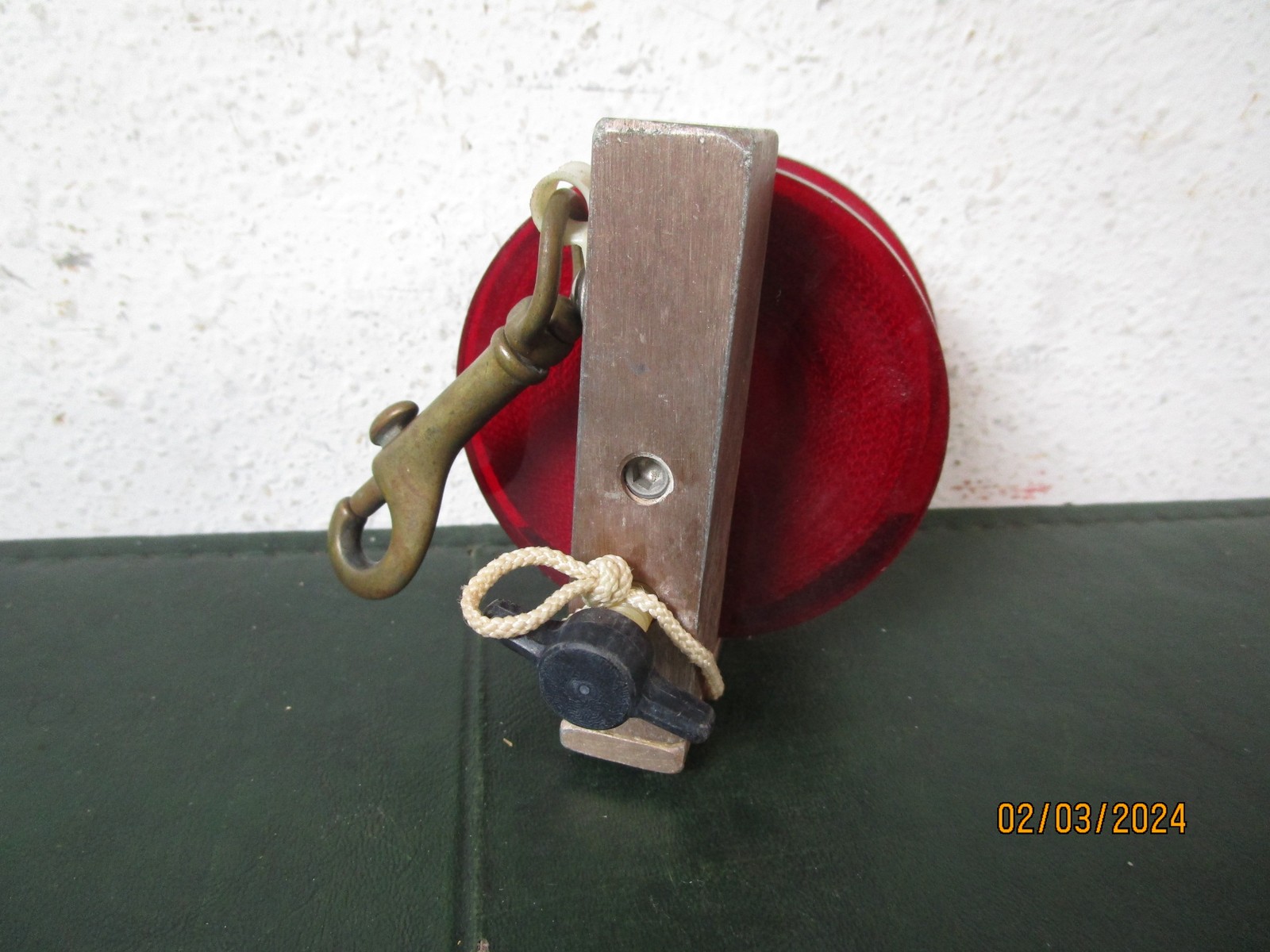 Scuba Diving 3" Safety Reel Red
