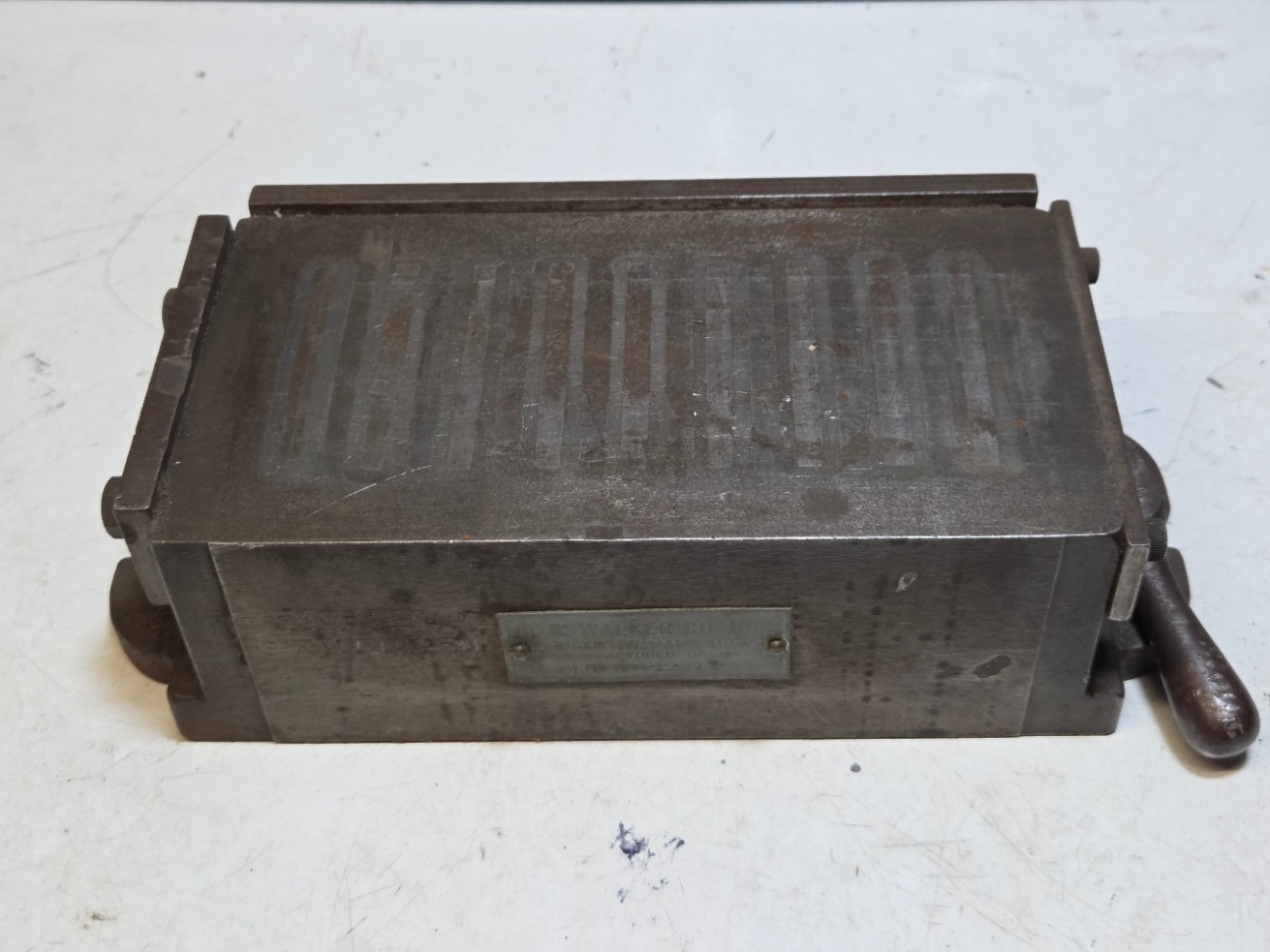 CS Walker 408, 4" x 8"  Magnetic Chuck With Fences USA Made - TESTED