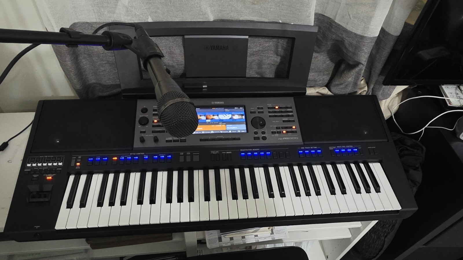 Yamaha PSR-A5000 Digital Workstation 61-Key Professional Arranger Workstation