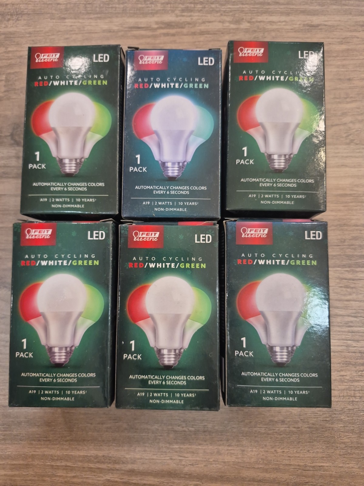 6 Pack Color changing LED bulb lightbulb RED/WHITE/GREEN perfect for Christmas