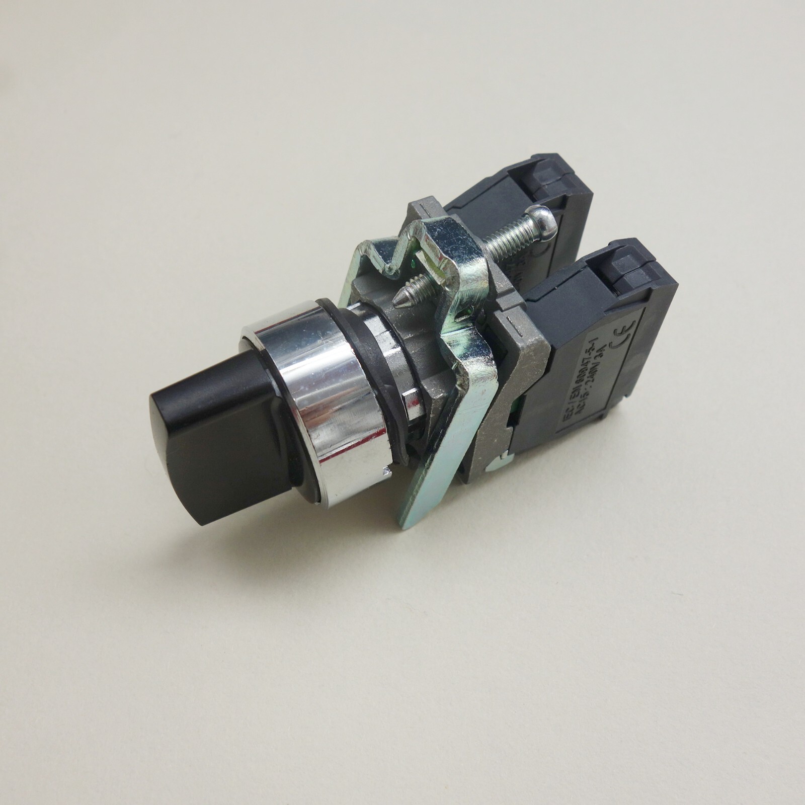4PCS 22mm Maitained Select switch 3 Position Fits XB4BD33 Selector Switch 2NO