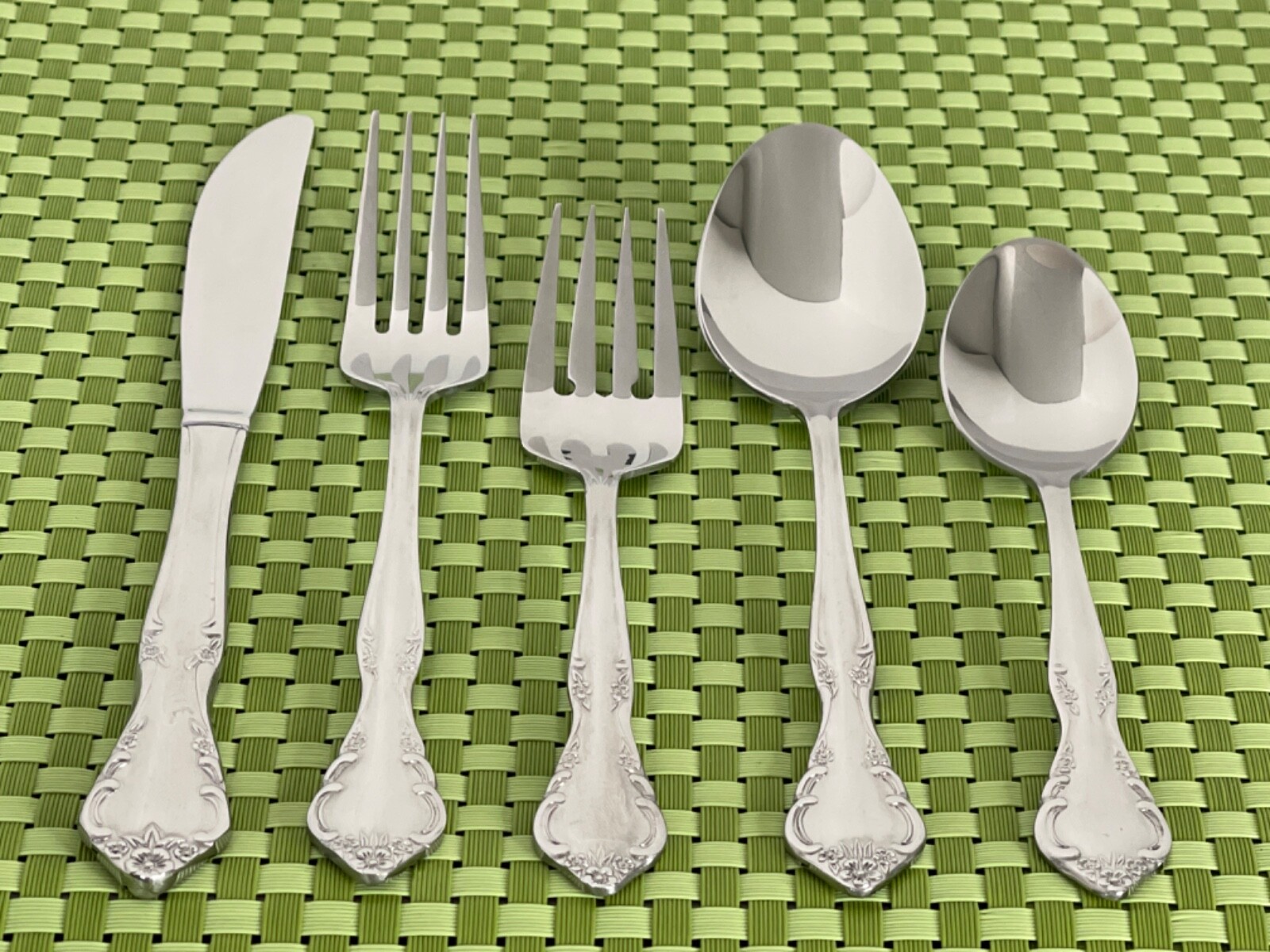 Estia CASCADE Stainless Glossy NEW Smart Choice Flatware B73N