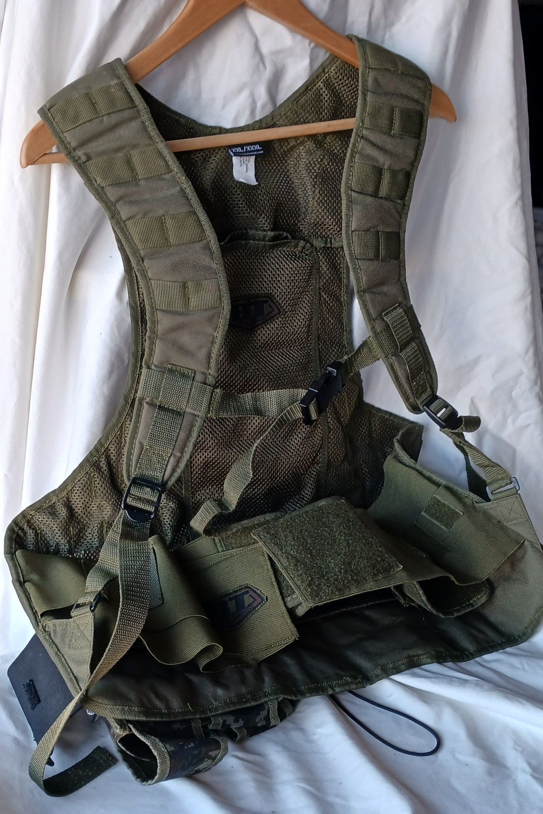 BT Static Paintball Vest - Camo - XX-Large/XXX-Large