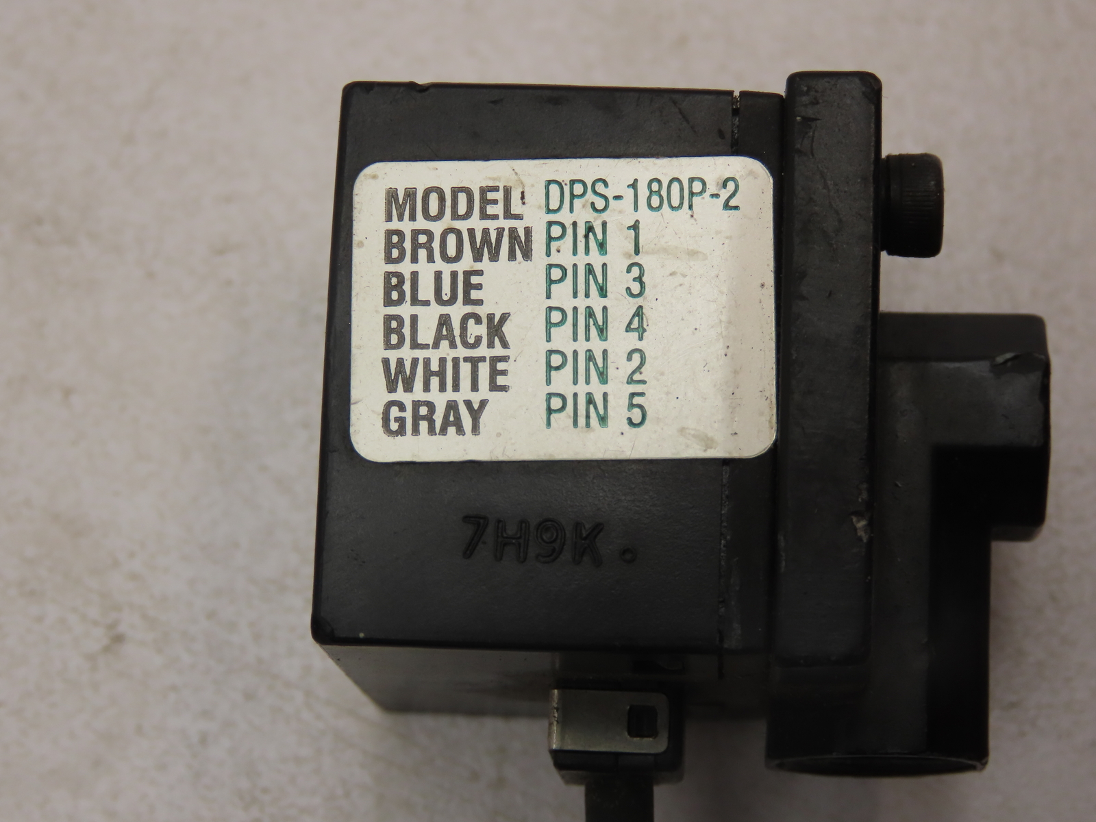 NEUMATICS DPS-180P-2 DIGITAL PRESSURE SENSOR 1/8 NPTF