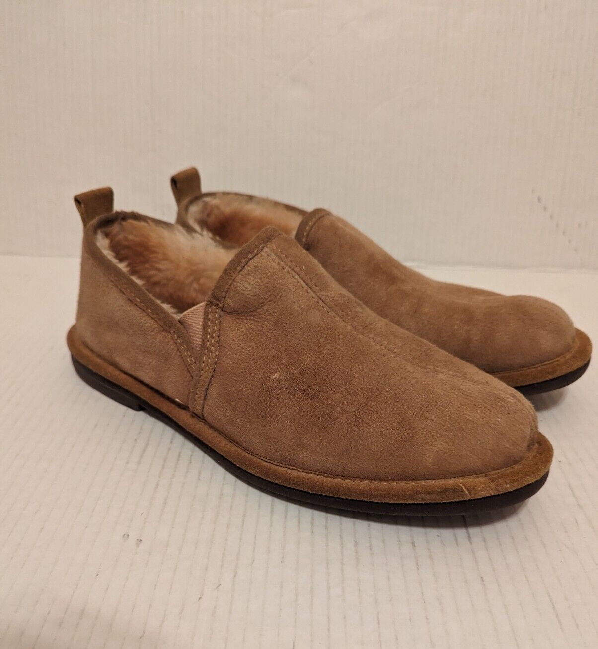Norm Thompson Slippers Suede Beige  Mens Size 10