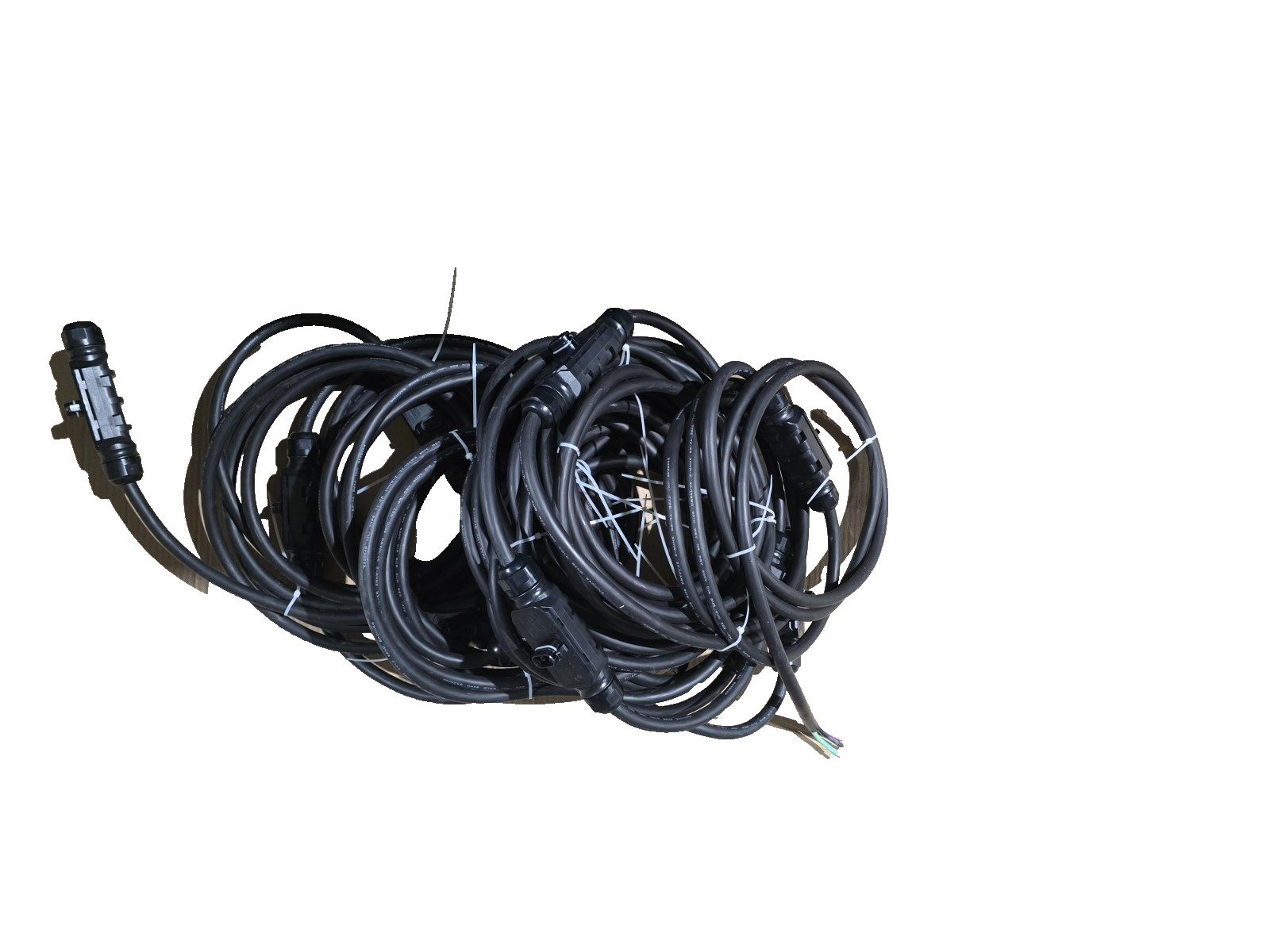 AC TRUNK CABLE DURACELL BC05-A-10-20-2000-B Micro Inverter Accessory 20 drops