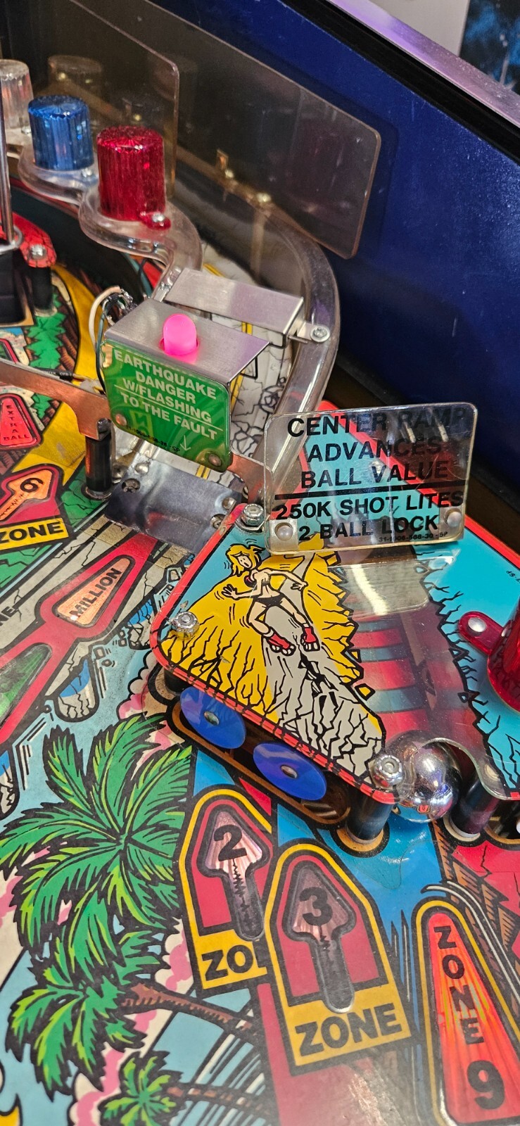 Earthshaker Pinball by Williams - 2442