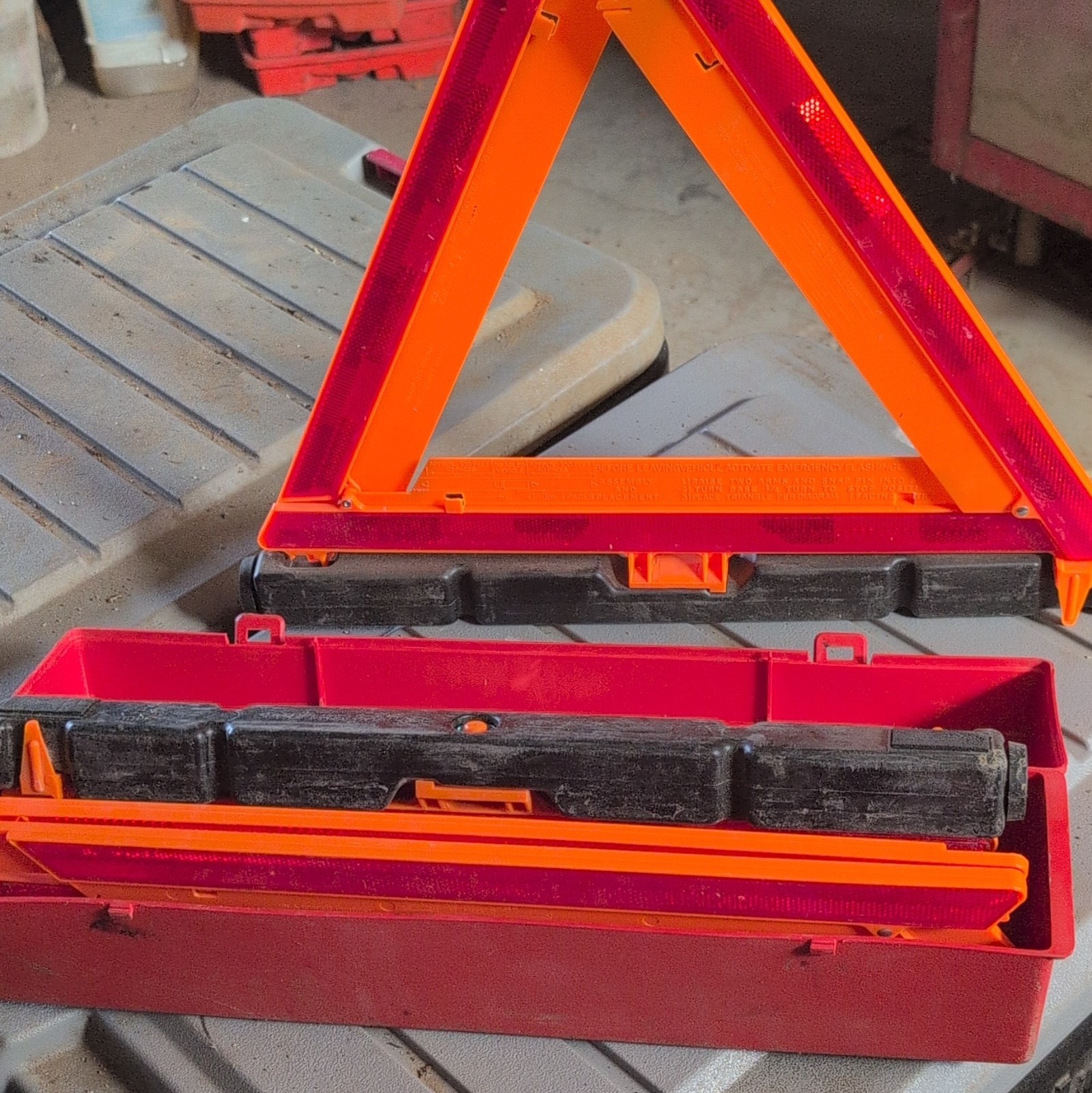 Sate-Lite Truck  Safety triangles