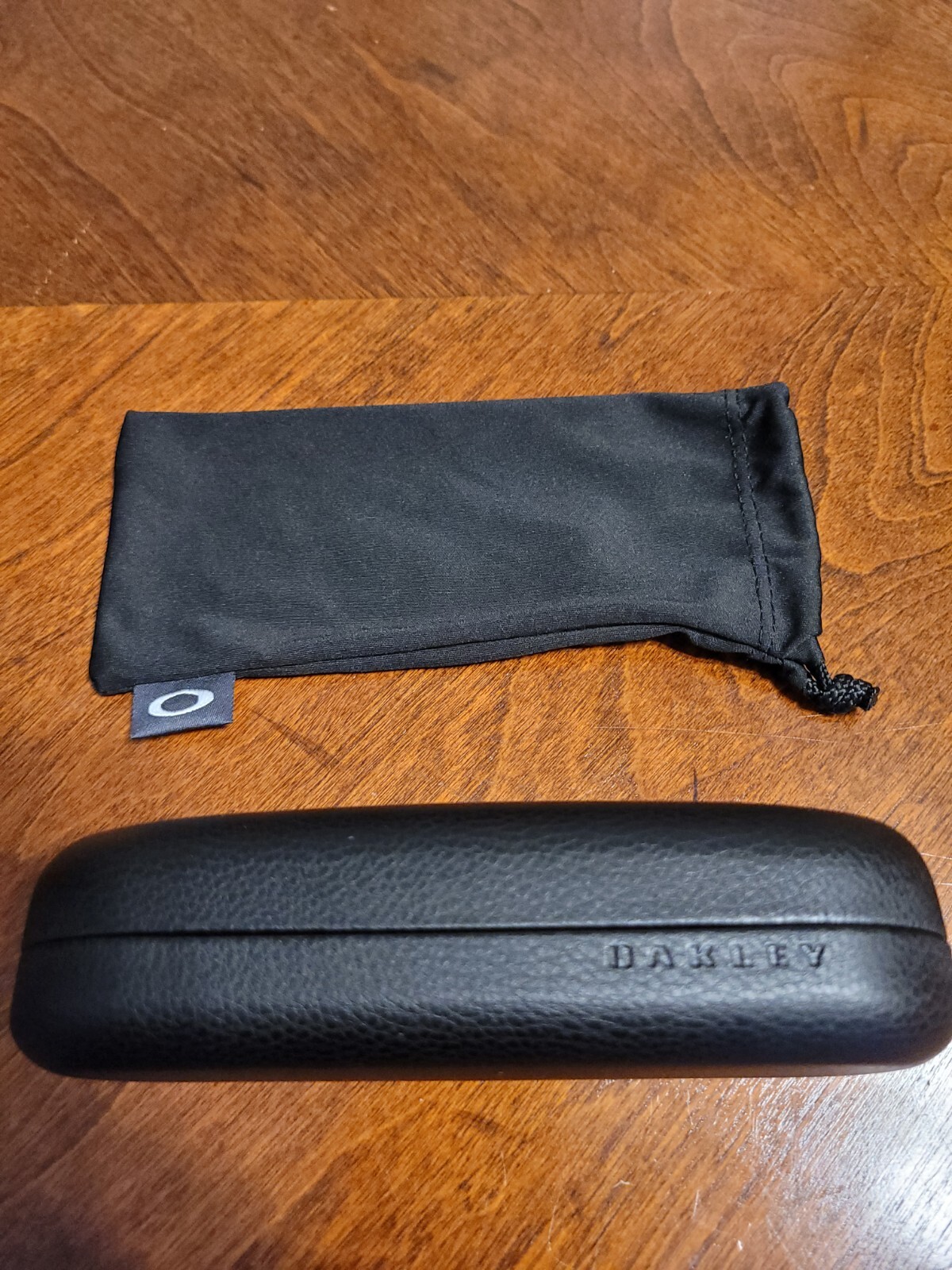 oakly eyeglass sunglass case with soft Oakley cover