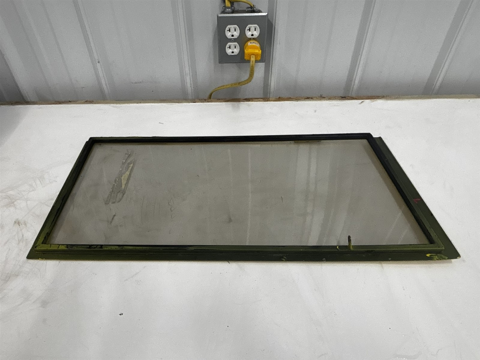Luscombe Model 8 Cabin Left Door Window Frame assembly 481107