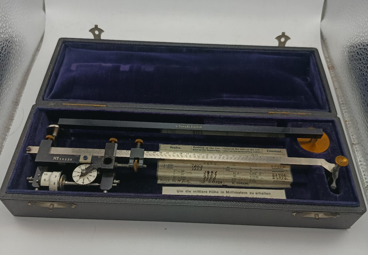 Vintage Antique Cased Polar Planimeter by G Coradi, Zurich No. 15328, Circa 1915