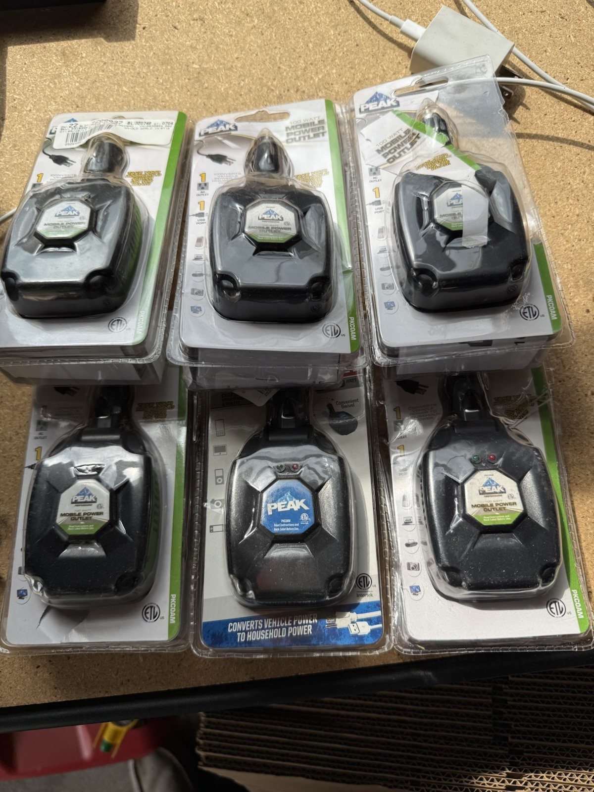 6-PEAK PKC0AM 100 WATT MOBILE POWER OUTLET