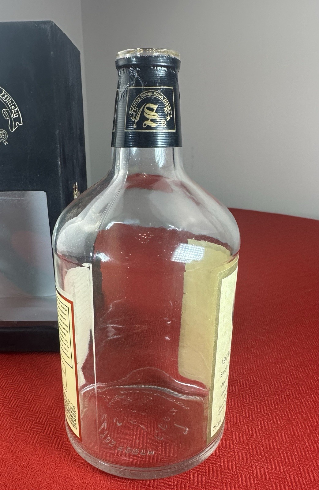 1974 GLENLIVET SINGLE MALT SCOTCH WHISKY Empty BOTTLE & BOX