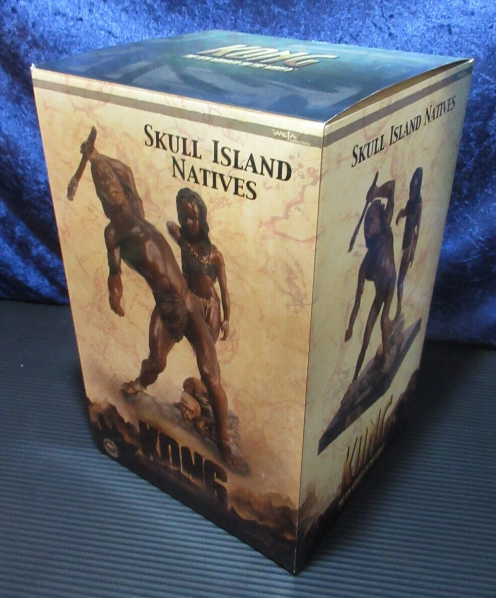 SIDESHOW / WETA SKULL ISLAND NATIVES, KONG WITH JACK BLACK NEW INSPECTED MINT