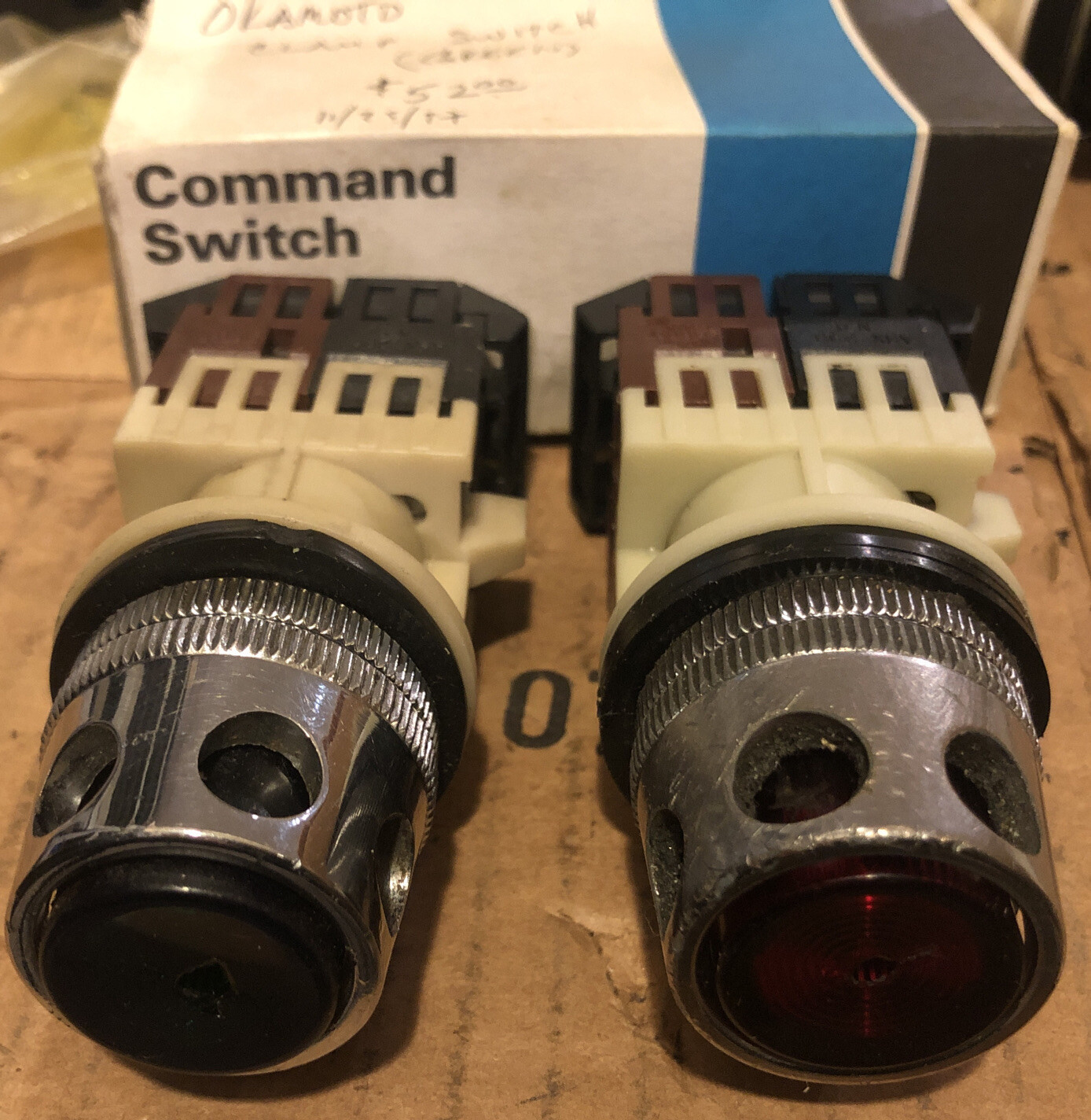 Fuji AH30 Green Command Switch(new)/ Red Command Switch (used)Lot of 2.