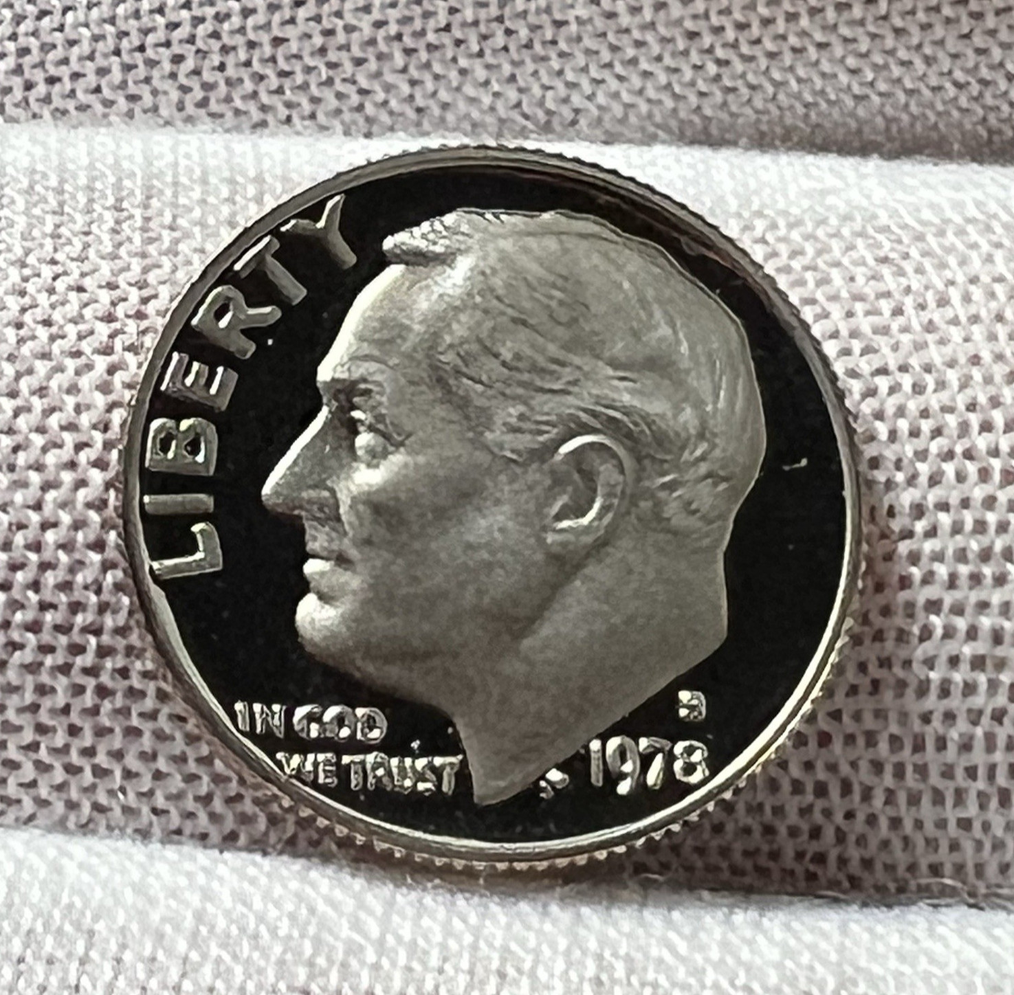 1978-S Roosevelt Dime Deep Cameo Proof receive coin pictured see description5199