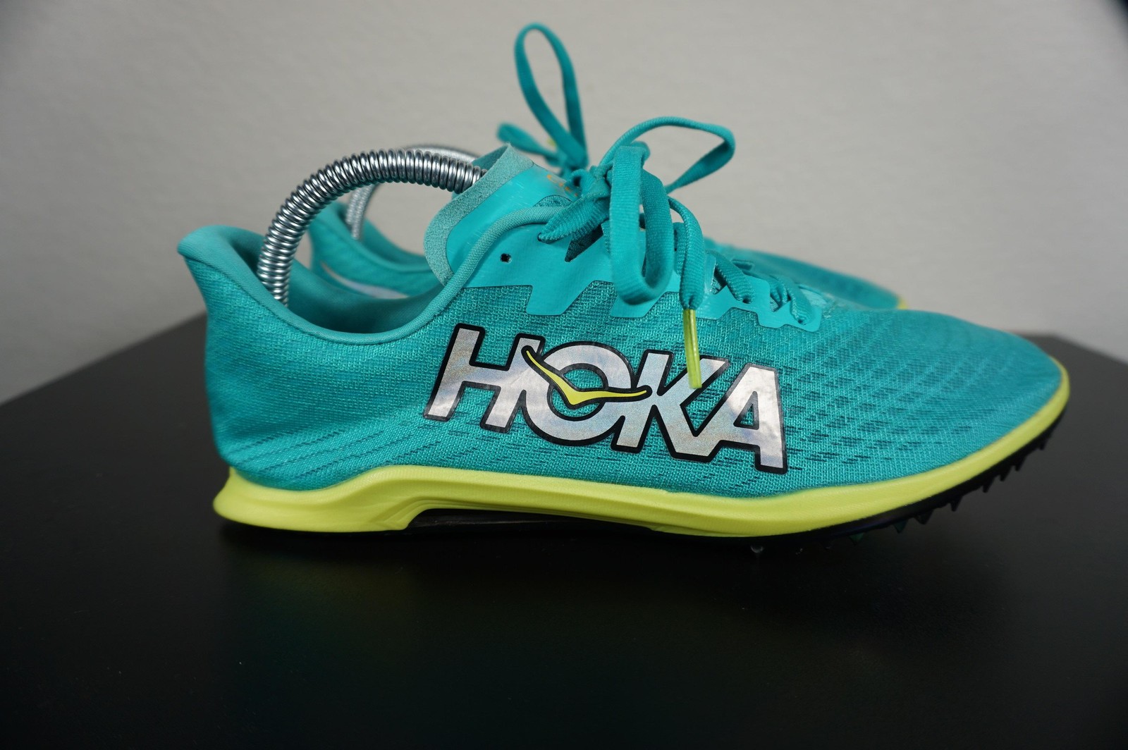 HOKA Cielo X MD Carbon Fiber Track Spikes Shoes Mens 8.5 Teal Yellow Running