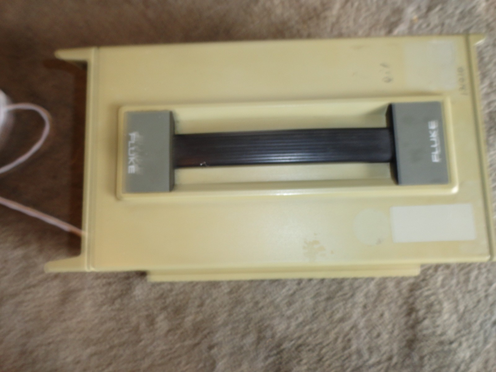 FLUKE 2180A RTD DIGITAL THERMOMETER WITH PROBE - PRECISION TEMPERATURE METER SYS