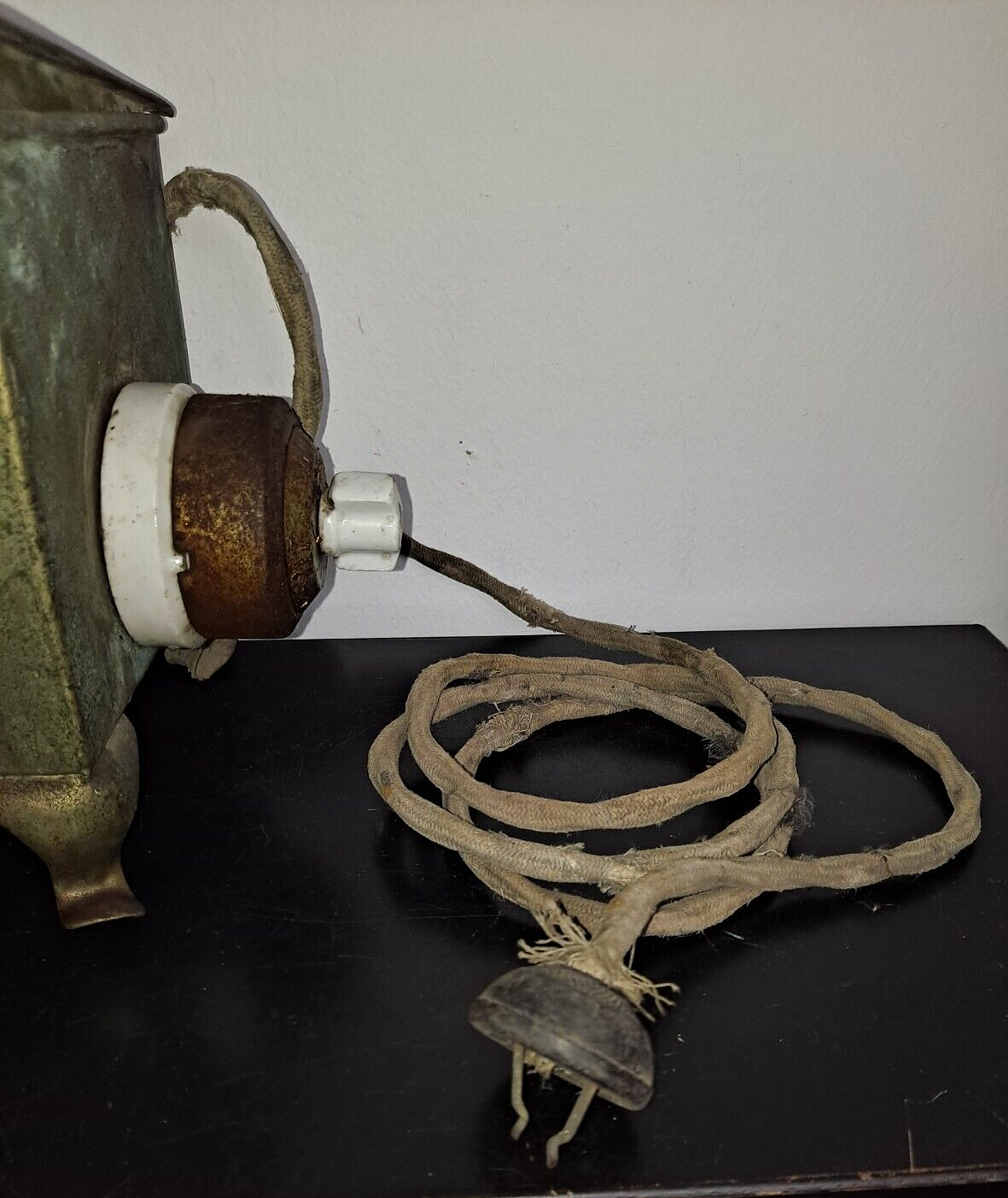 Antique Electric Medical Sterilizer for Surgery Instruments, etc.