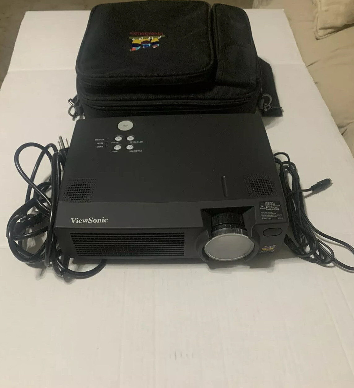 ViewSonic PJ750 Projector 2300 Lumens, 7.2 lbs, 3LCD XGA Projector