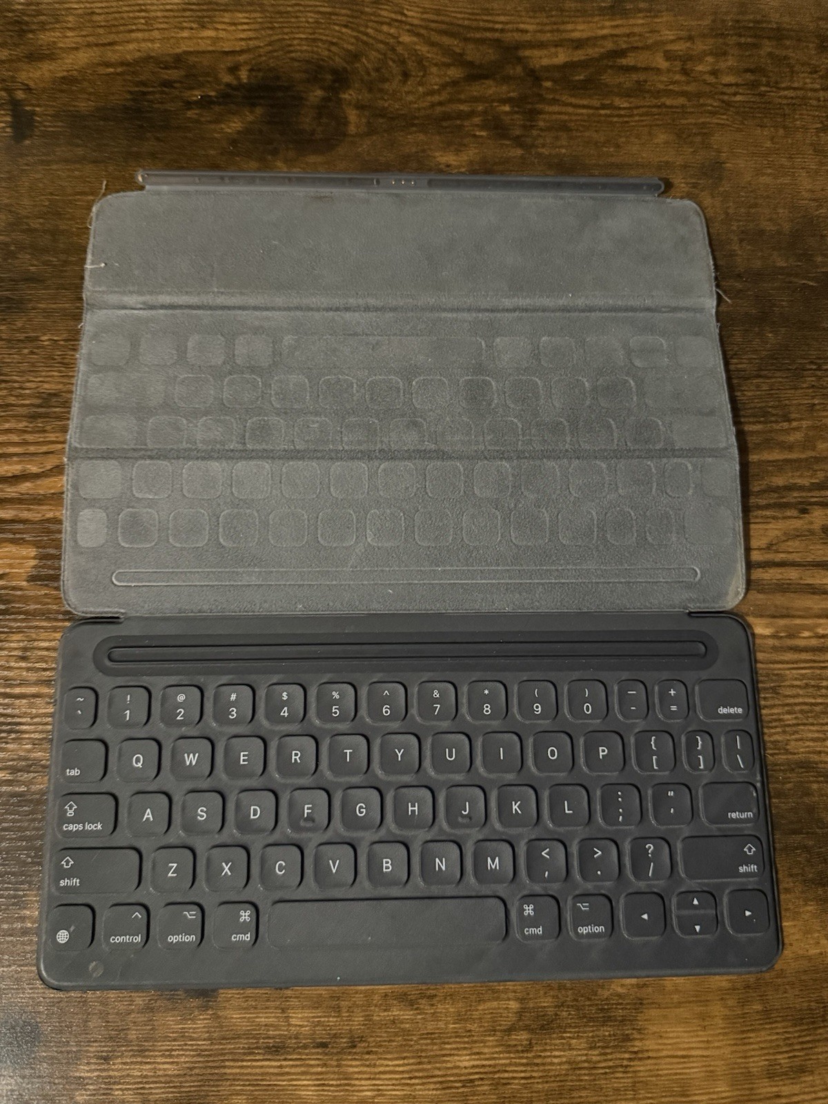 Apple Smart Keyboard Model 1829 Gray
