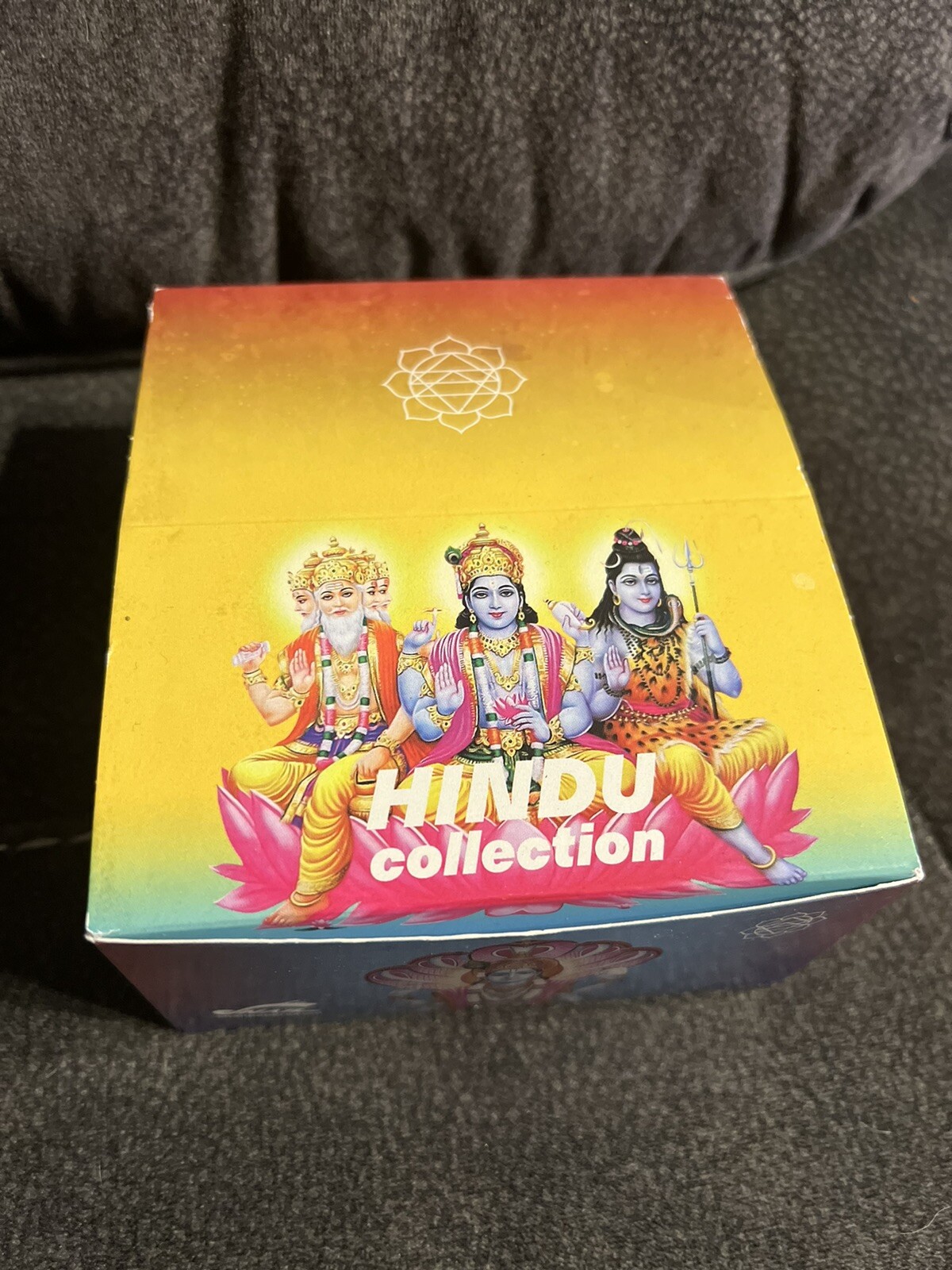 Hindu Collection “rolling papers” W/ Tips
