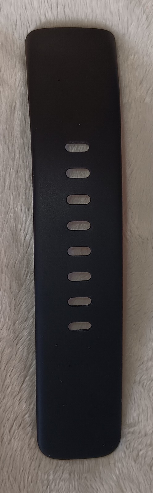 Band New One Piece Replacement Fitbit Charge 5 Or 6 Accessory Silicone Black