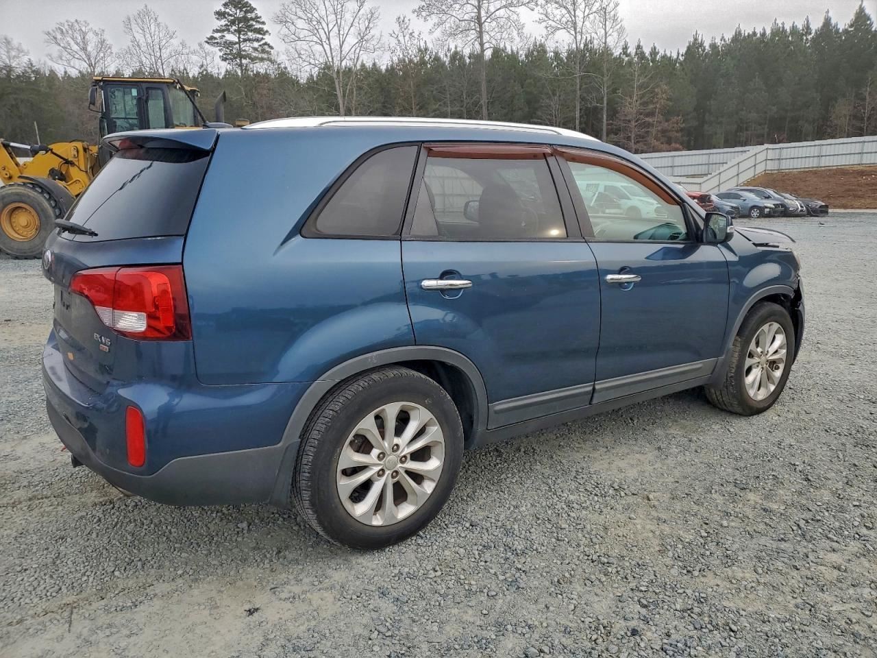 SORENTO 2014 Glove Box 4960667