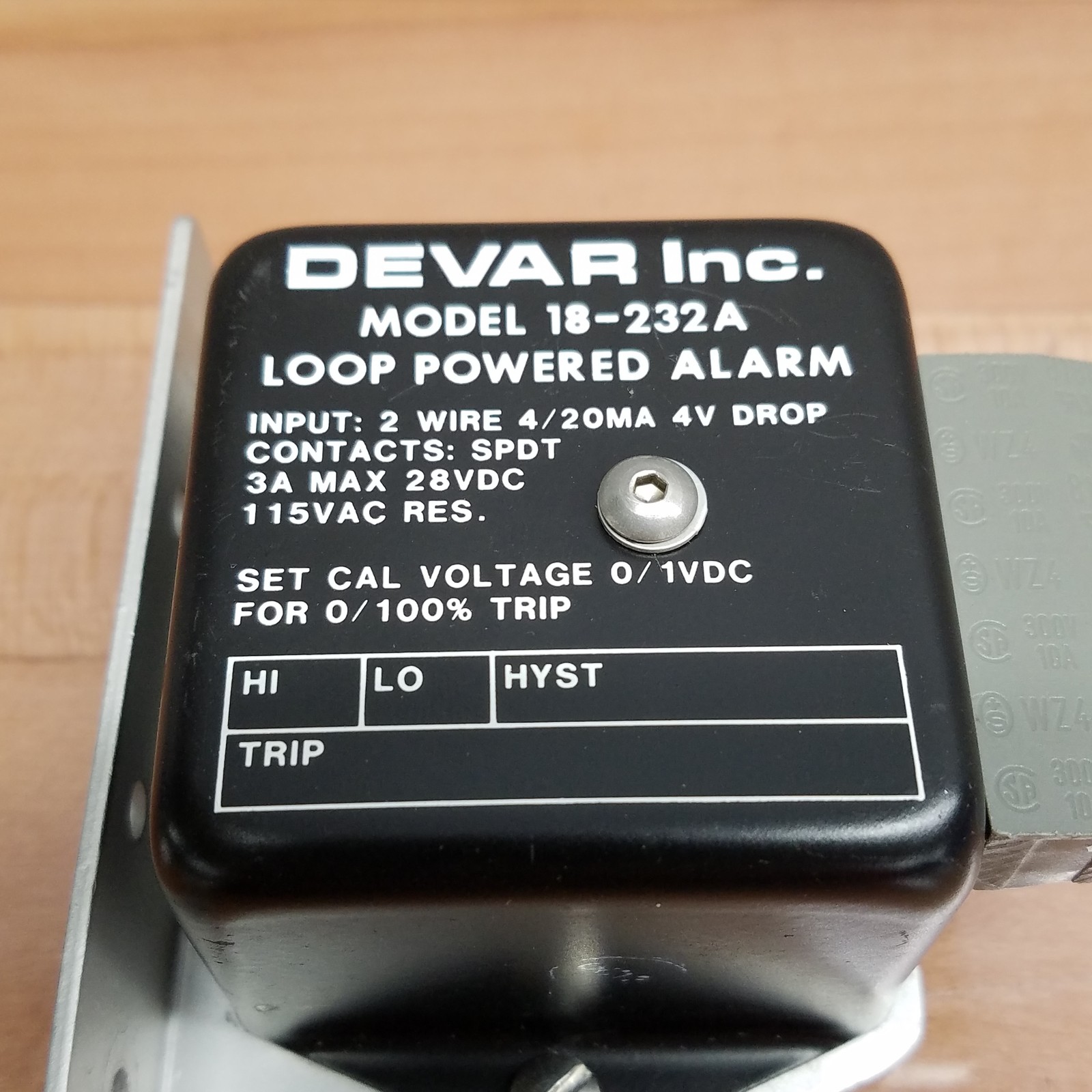 Devar Model 18-232A Loop Powered Alarm Input: 2 Wire 4/20MA 4V Drop 3A Max 28Vdc