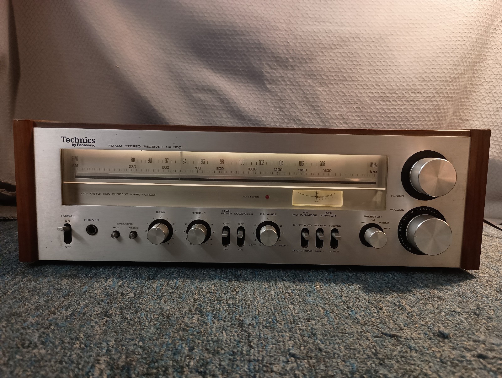 Technics SA-300 FM/AM Stereo Receiver (Pro Serviced + Modded)