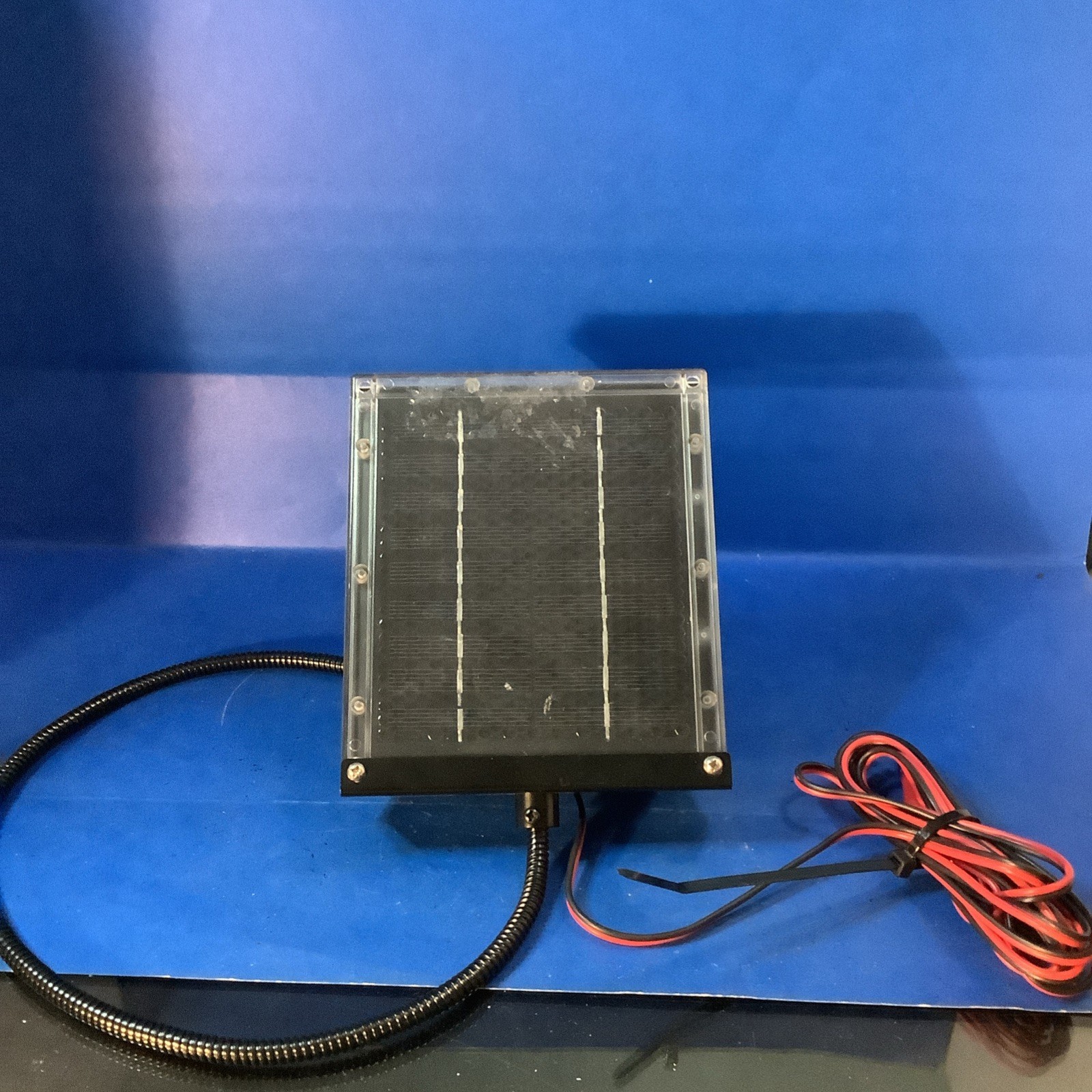 Rayovac Sportsman 6-Volt Outdoor Solar Battery Charger (LAPSSOLAR)