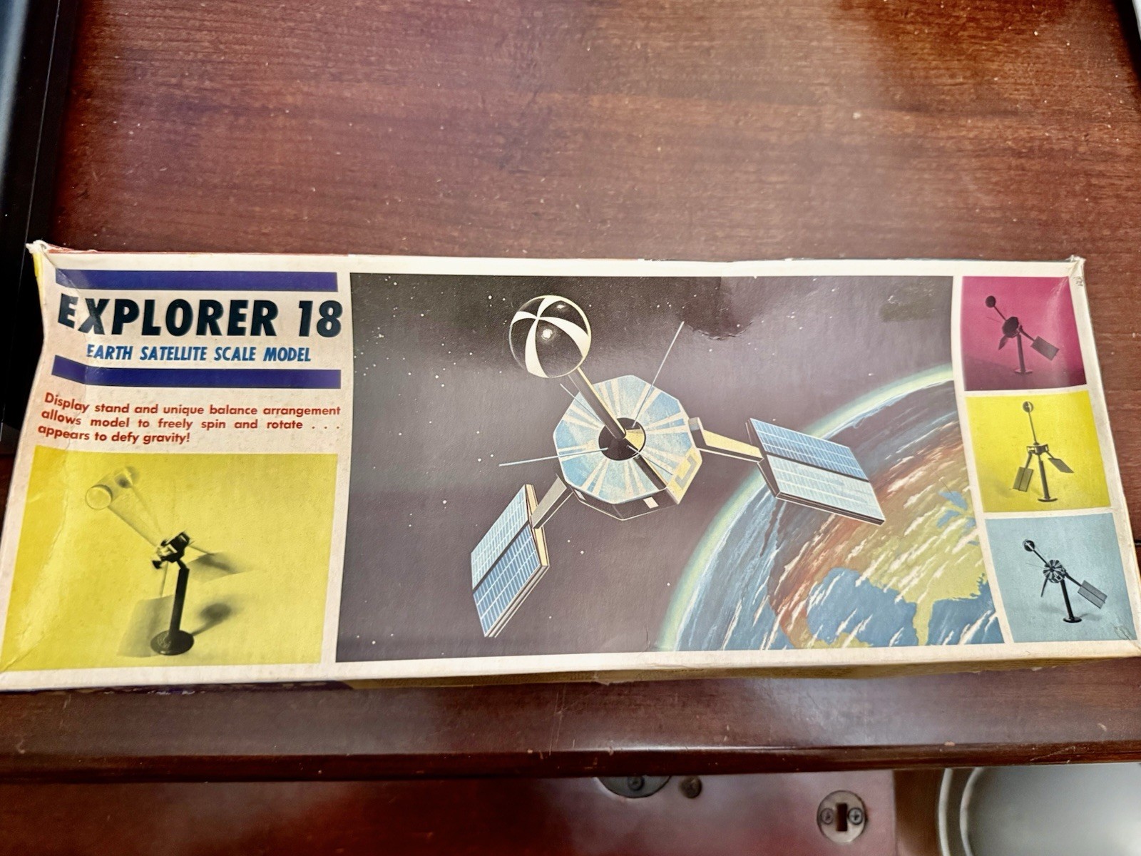 RARE!! Vintage [1968]   Hawk Explorer 18  Satellite  + Reproduction Decals