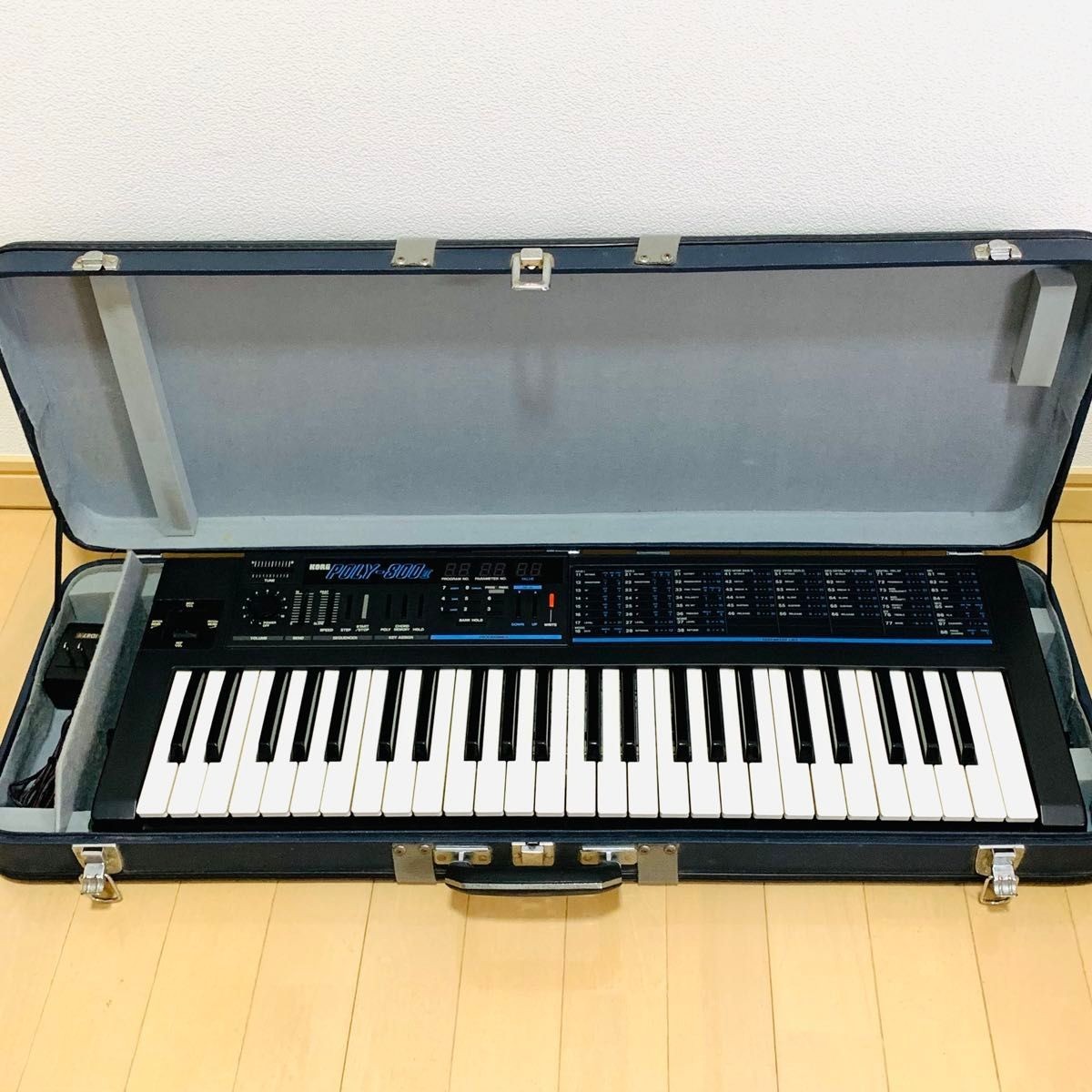 KORG Poly-800 II 49-Key Analog Synthesizer w/ Hard Case Tested Working Japan