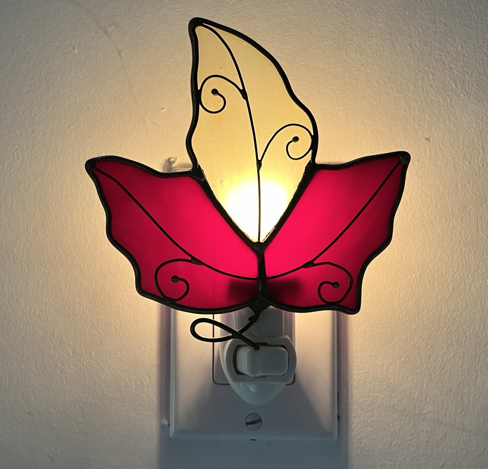 Christmas Stained Glass Nightlight  Poinsettia Maple Leaf?Eye Of Beholder!