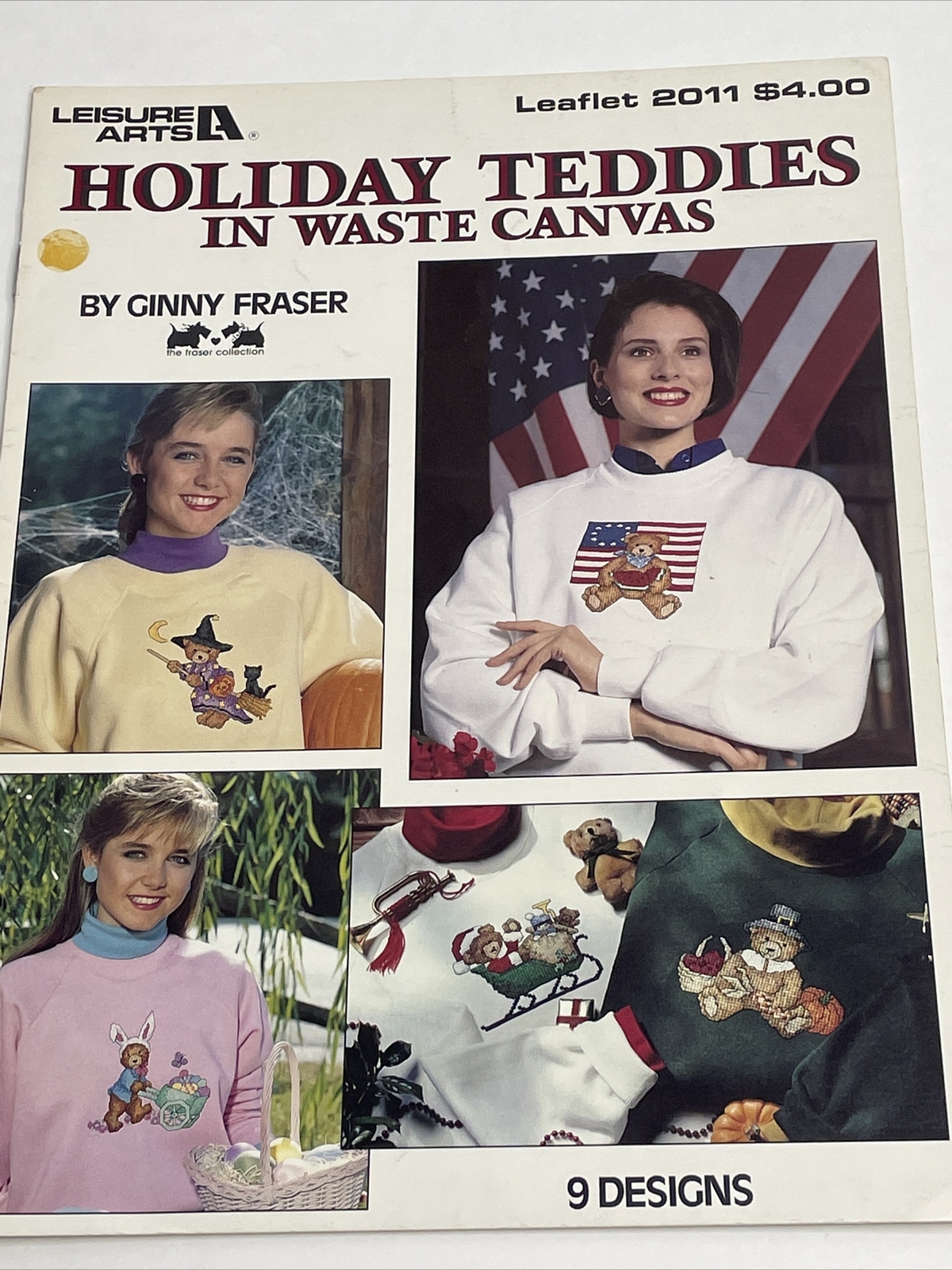 Leisure Arts Holiday Teddies In Waste Canvas  Cross Stitch Pattern