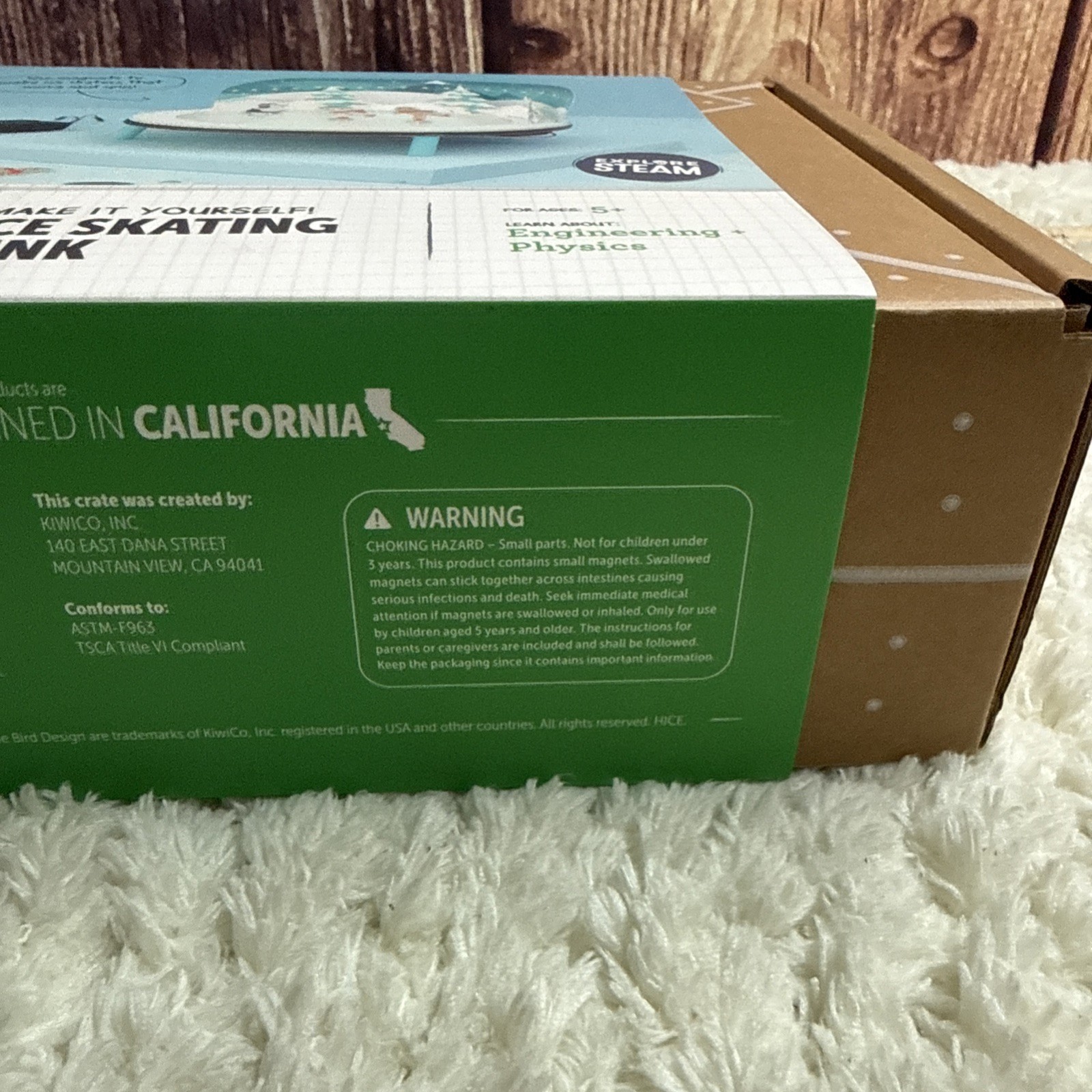 KiwiCo Ice Skating Rink kit/ Engineering + Physics