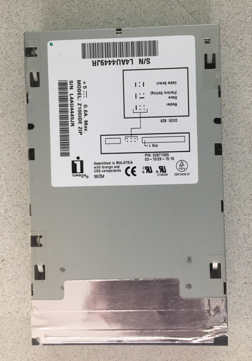 Iomega ZIP Drive 100 Charcoal Bezel - Model Z100ATAPI Internal IDE