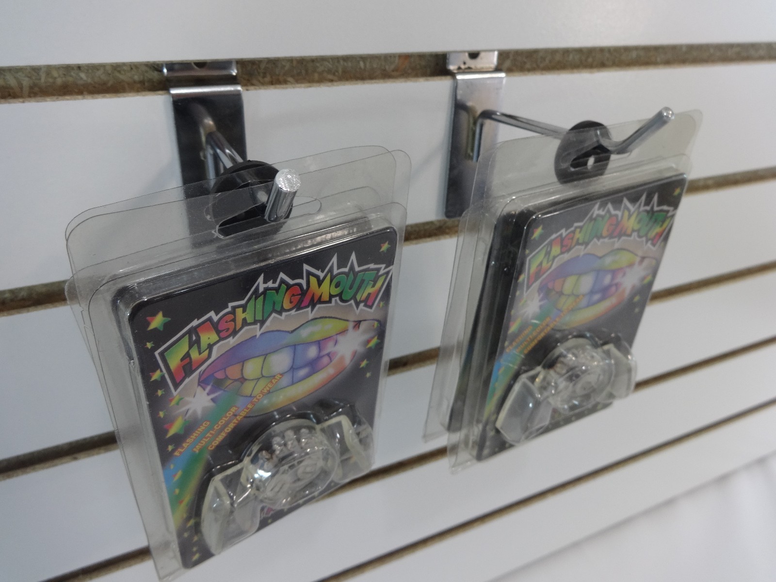 Qty. 100 3-Holed Design Inventory Control Product Stop Peg Hook Shelf Management