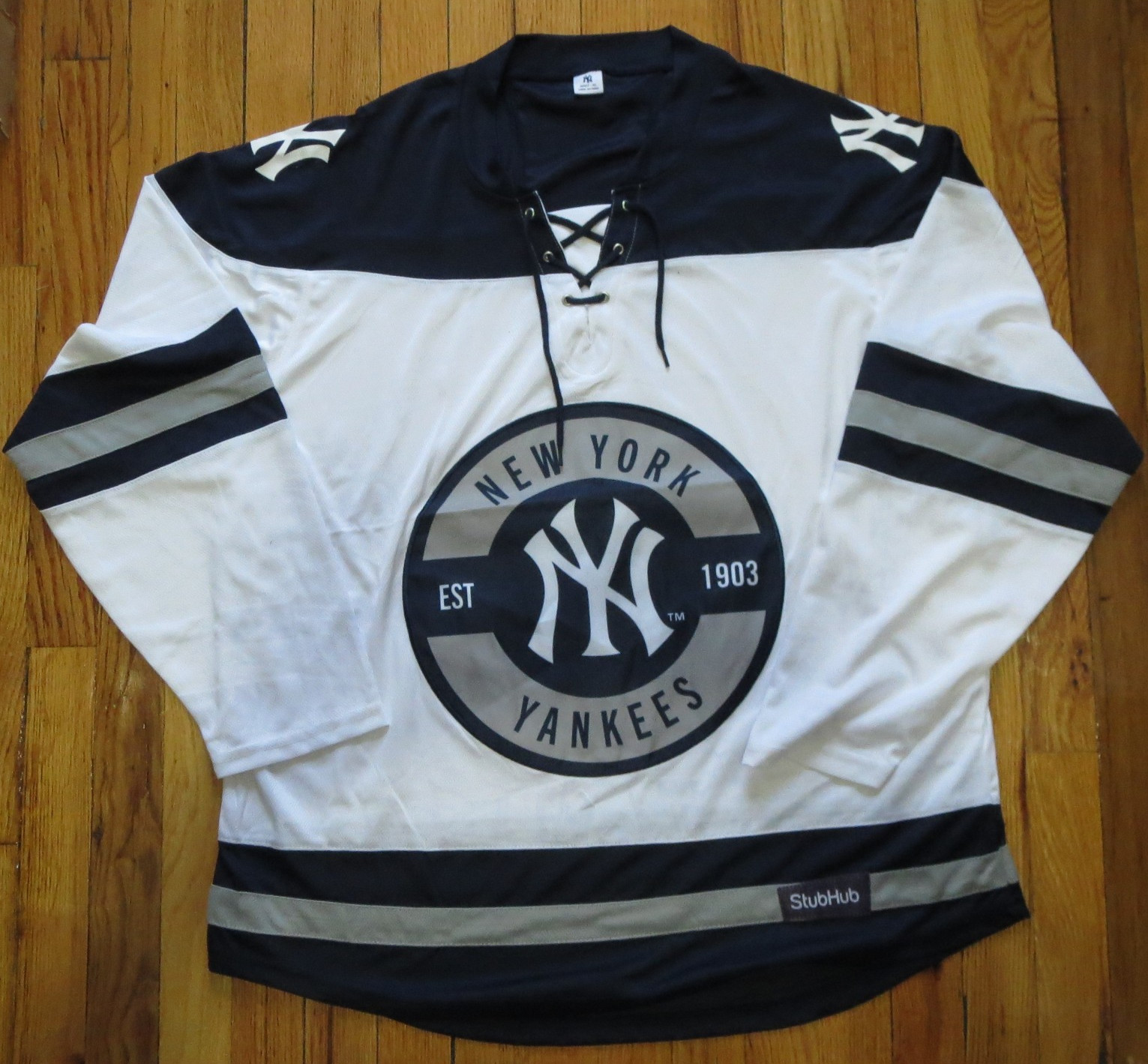 2026 NY Yankees Hockey Jersey SGA 4/17/26 Stadium Giveaway Adult XL StubHub