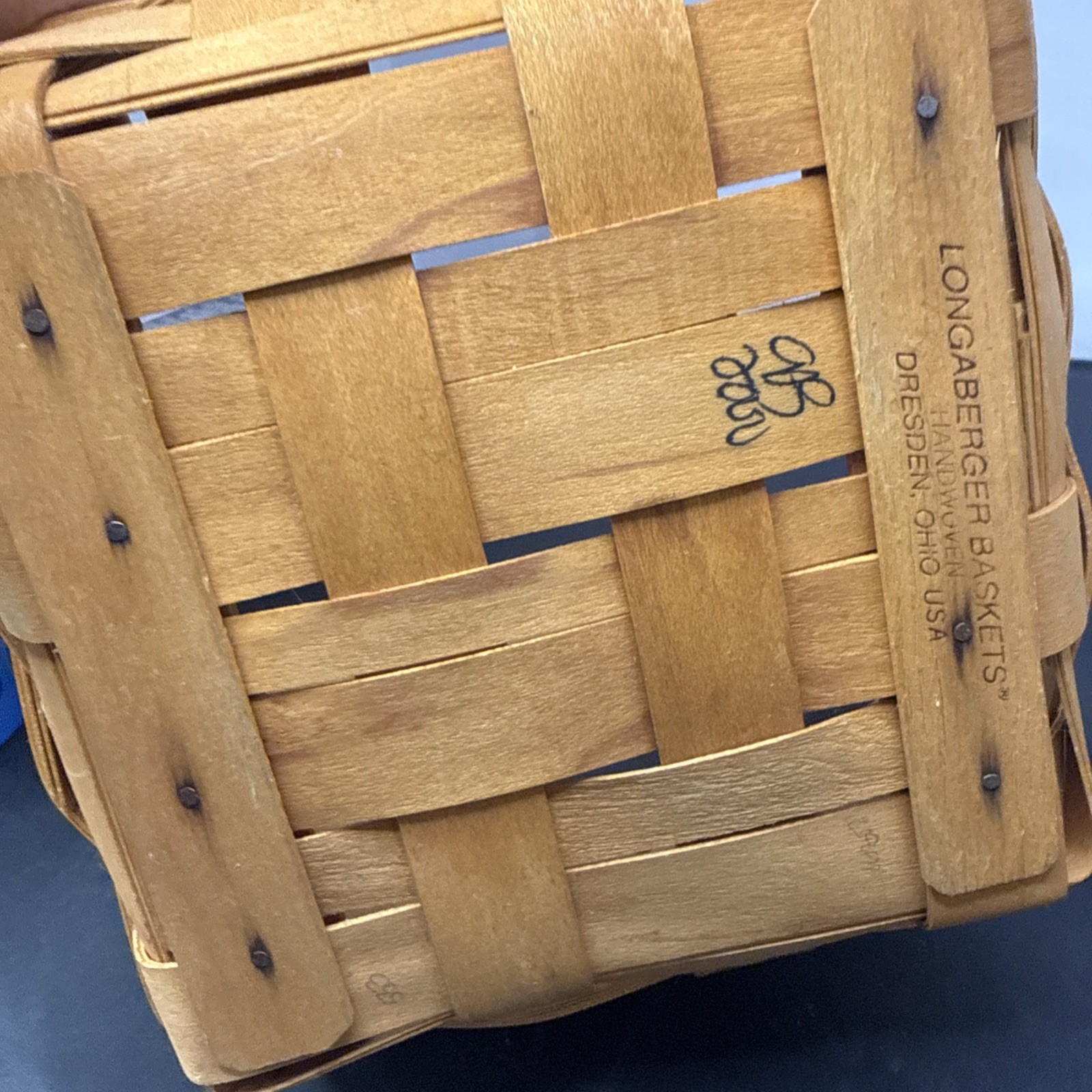 longaberger square basket with handle 2000