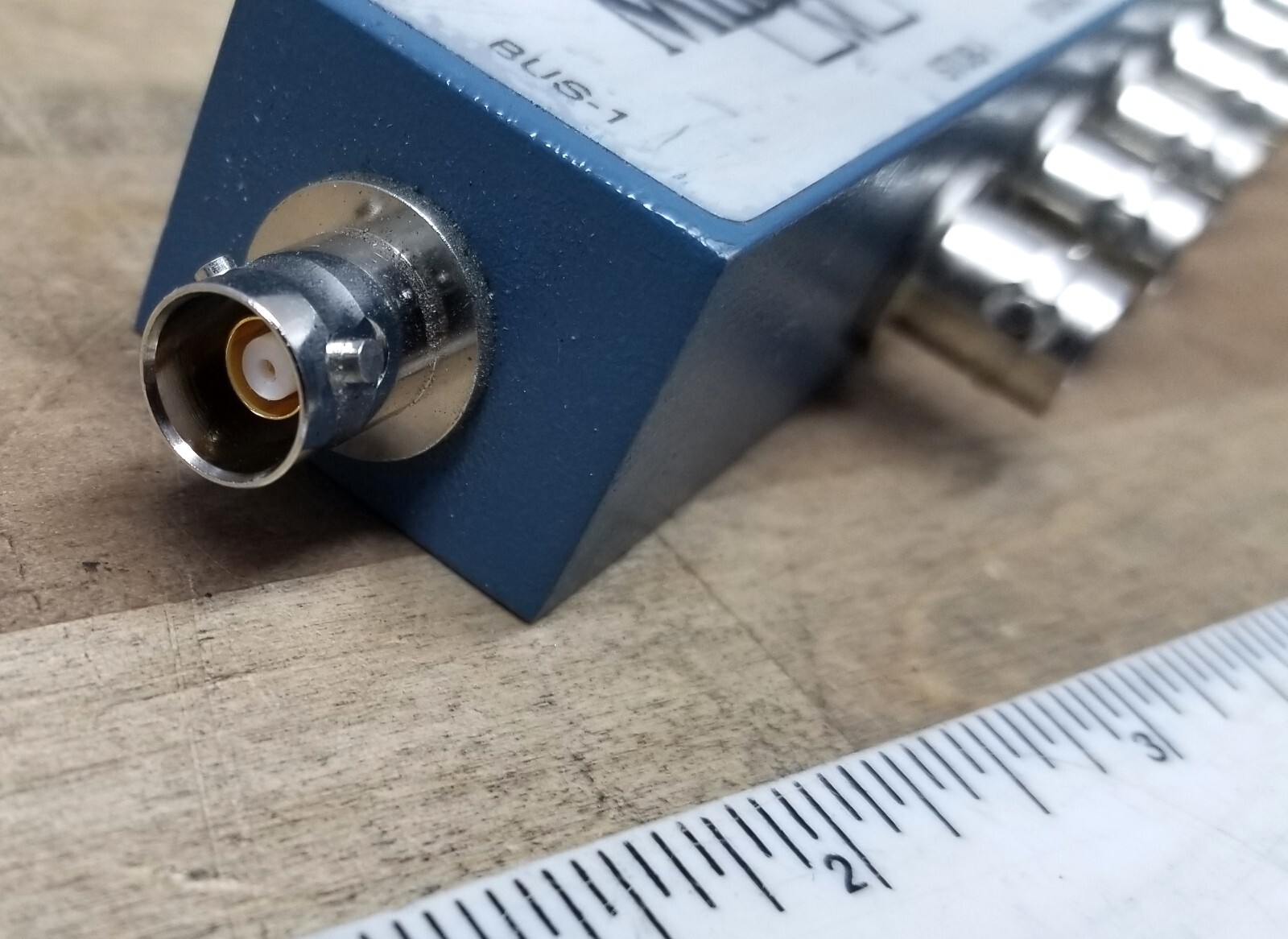 MilesTek 6-Stub Bus Coupler 90-50206 (READ)