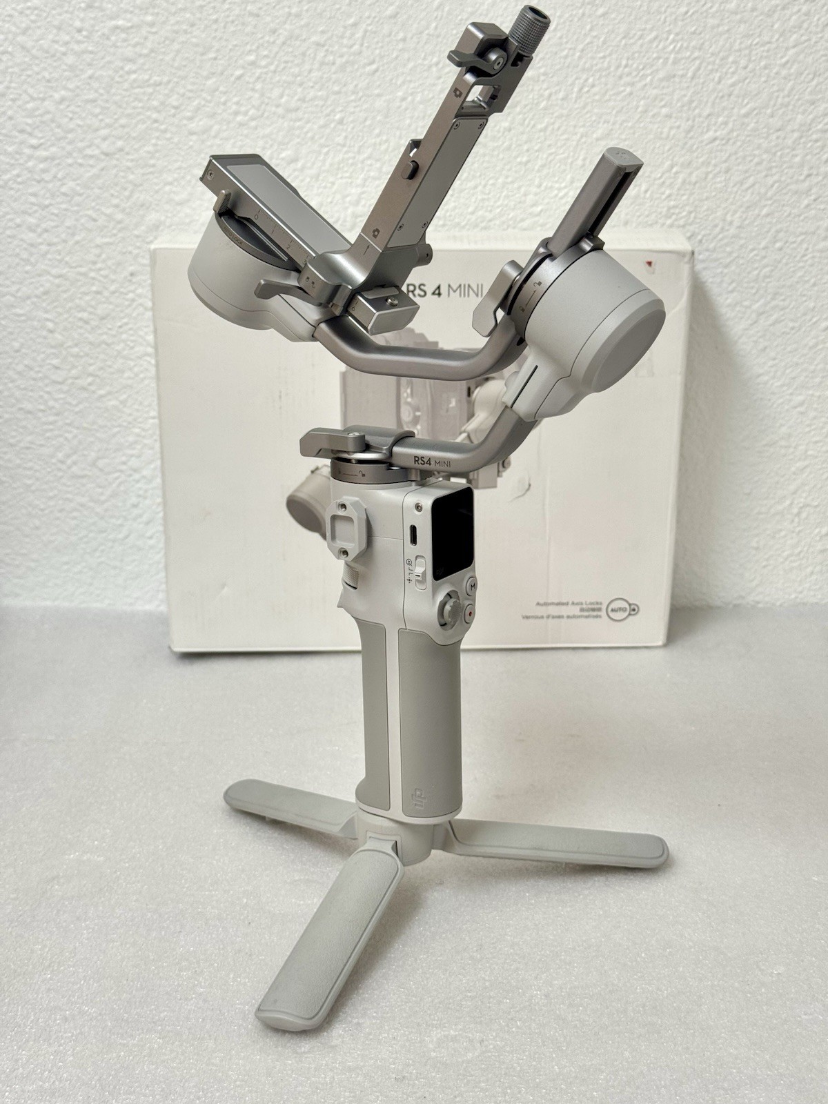 DJI RS 4 Mini Handheld 3-Axis Gimbal Stabilizer #4