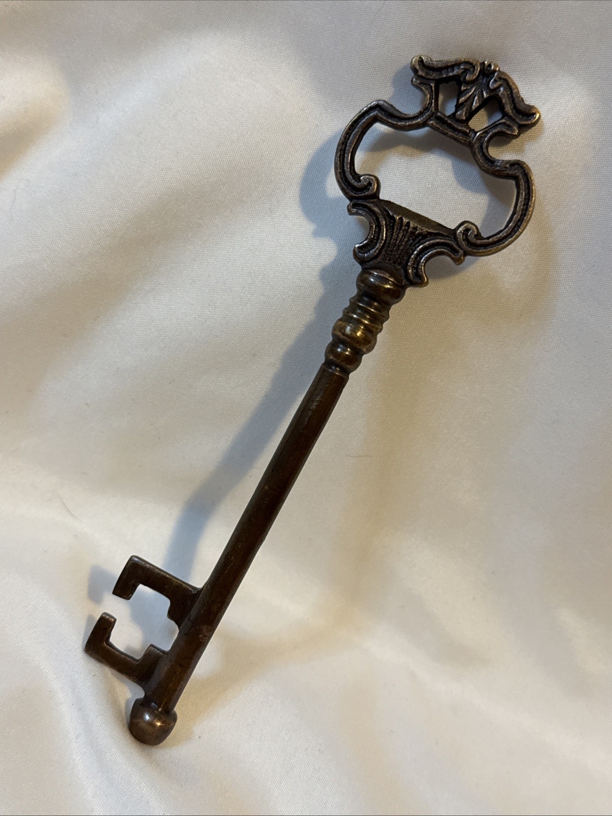 Big Key Pendant Skeleton 6.5” Copper Brushed Gold Vintage old fancy decorate