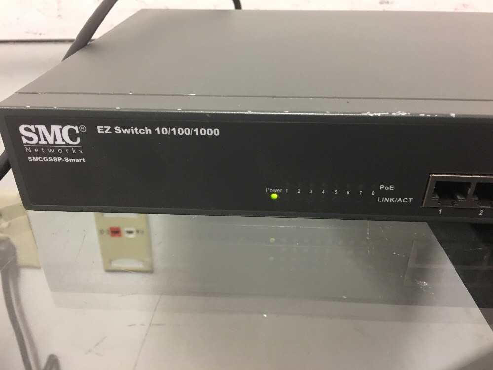 SMC Network SMCGS8P Smart EZ Switch 10/100/1000 Untested Gray