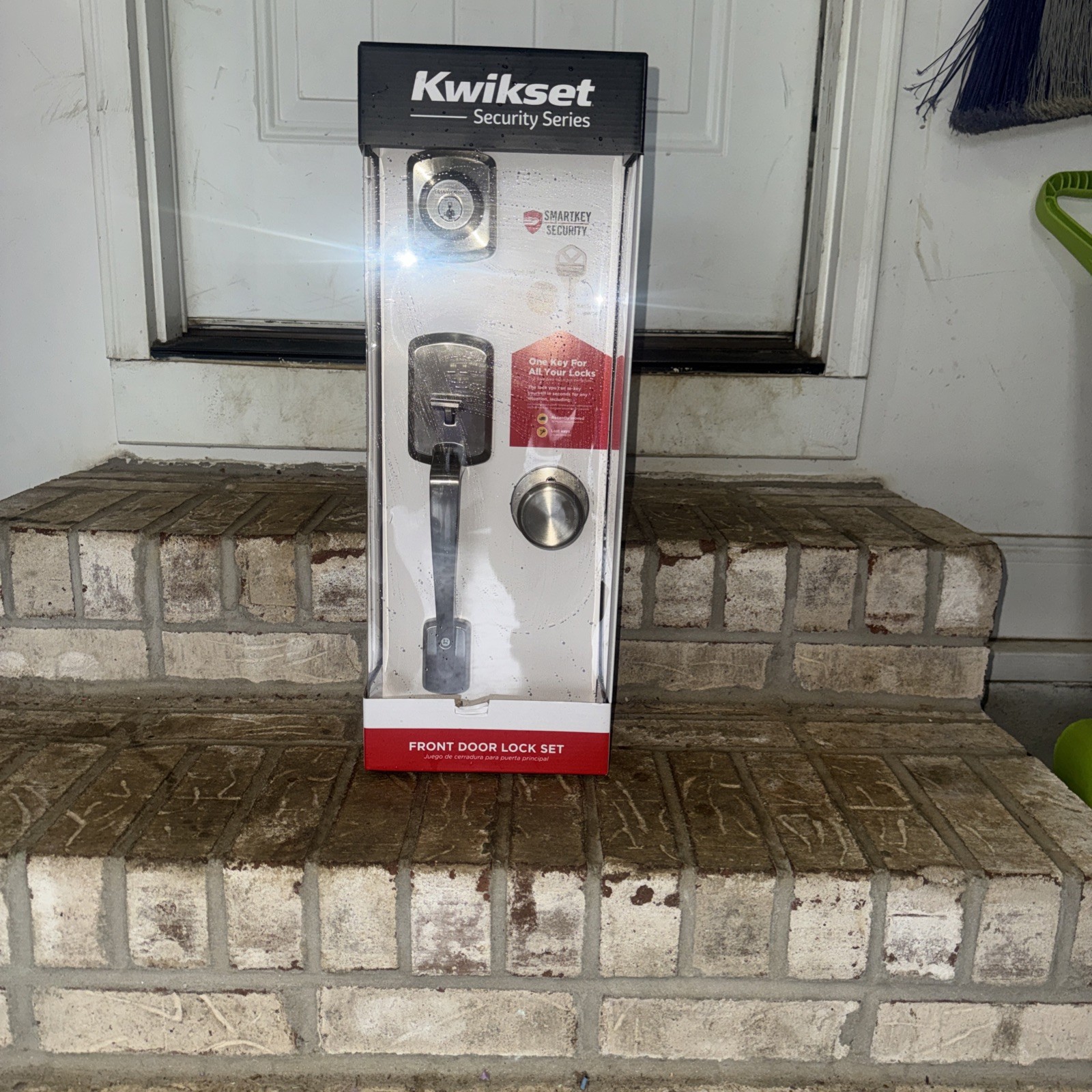NEW Kwikset Henley Entry  Door Handleset W/Maven Knob & Deadbolt Satin Nickel