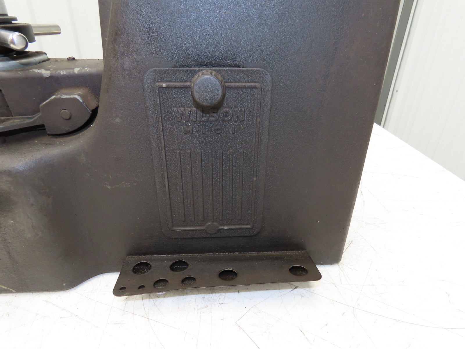 Wilson Rockwell Model 4 JR Hardness Tester Metal Testing Zerominder