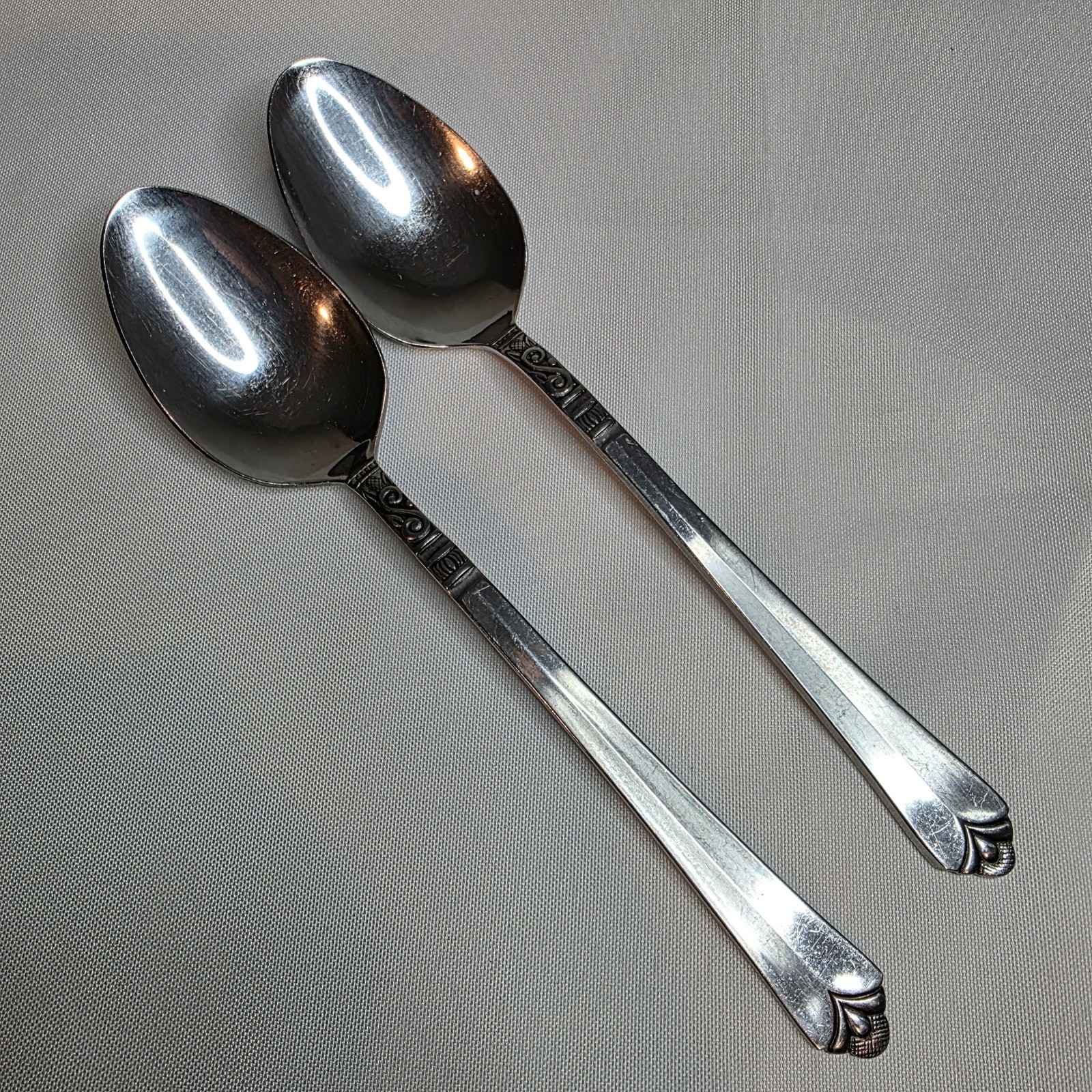 Orleans Stacie Pattern Silver Stainless Made in Korea Table Spoon Serving (2)