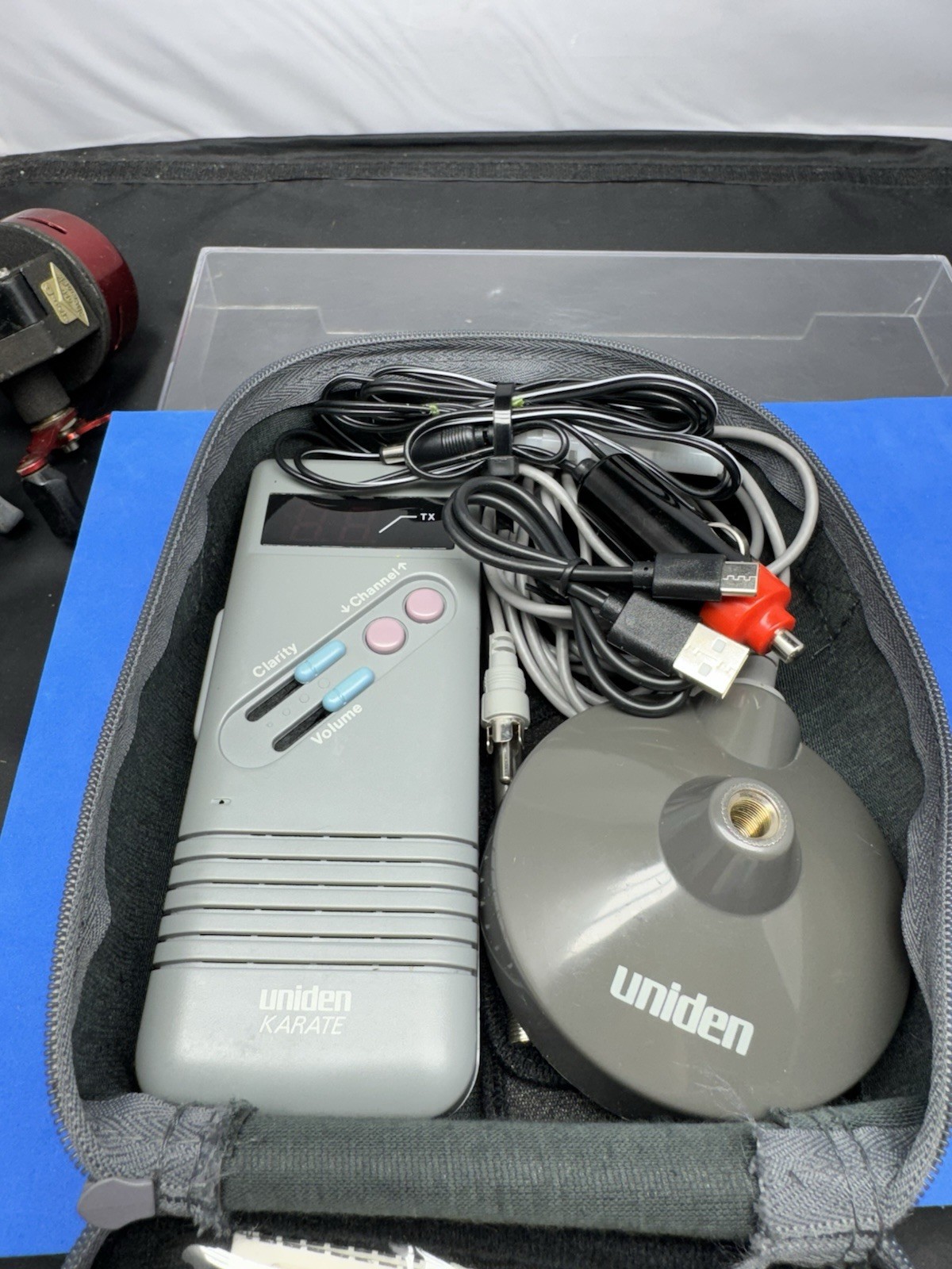 Vintage Uniden Karate Emergency Rescue Radio Kit 40 Channel