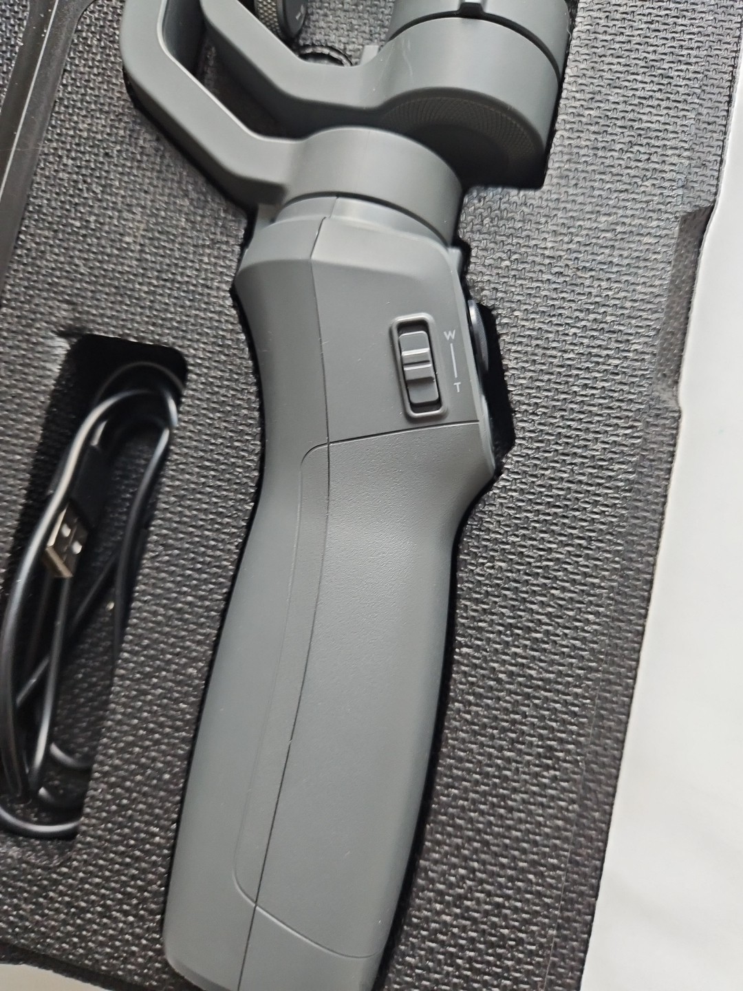 DJI OSMO Mobile 2 Handheld Smartphone Gimbal Stabilizer Model OM170 GRAY
